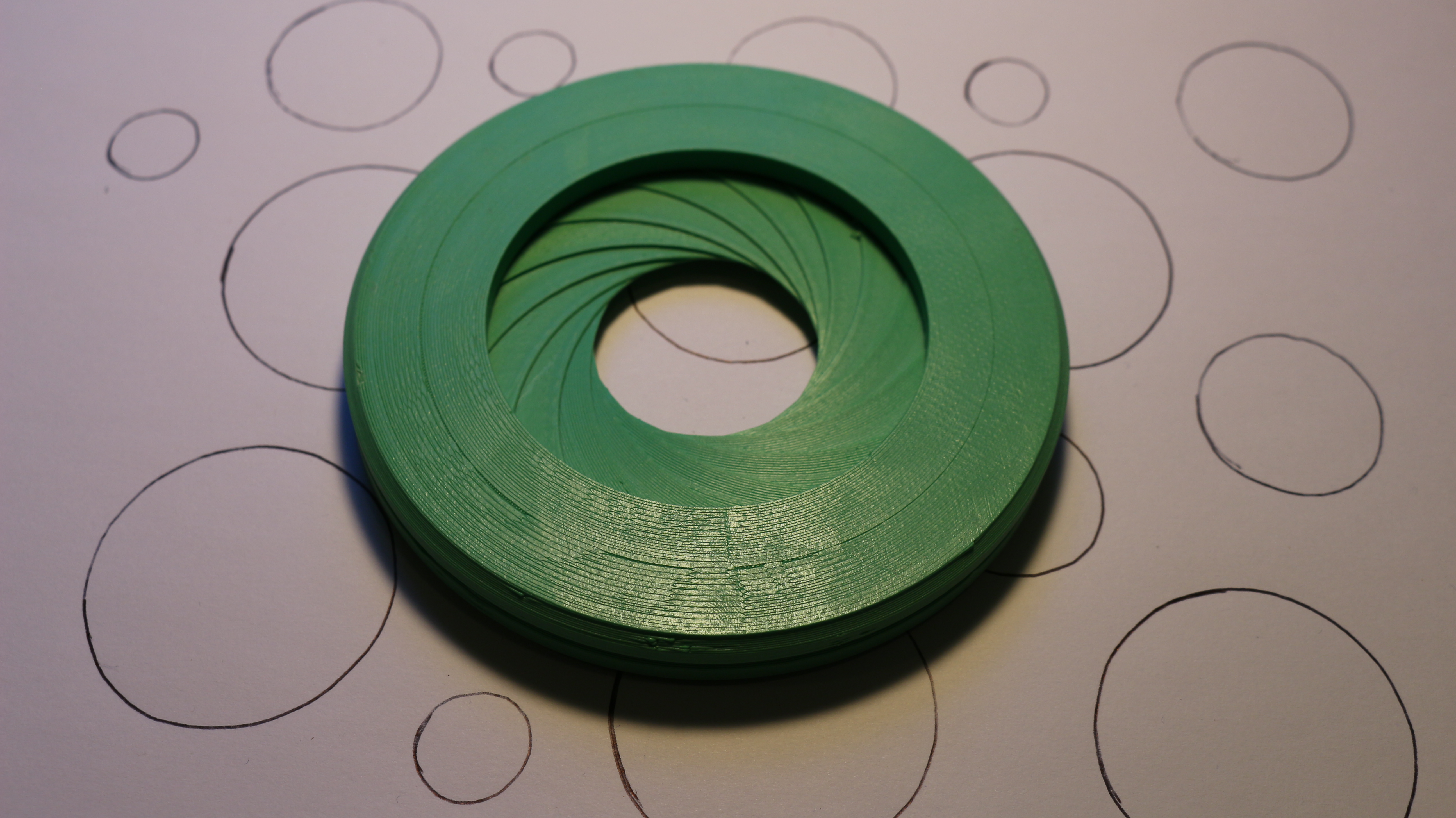 Miniatura 3 do modelo 3D Iris compass