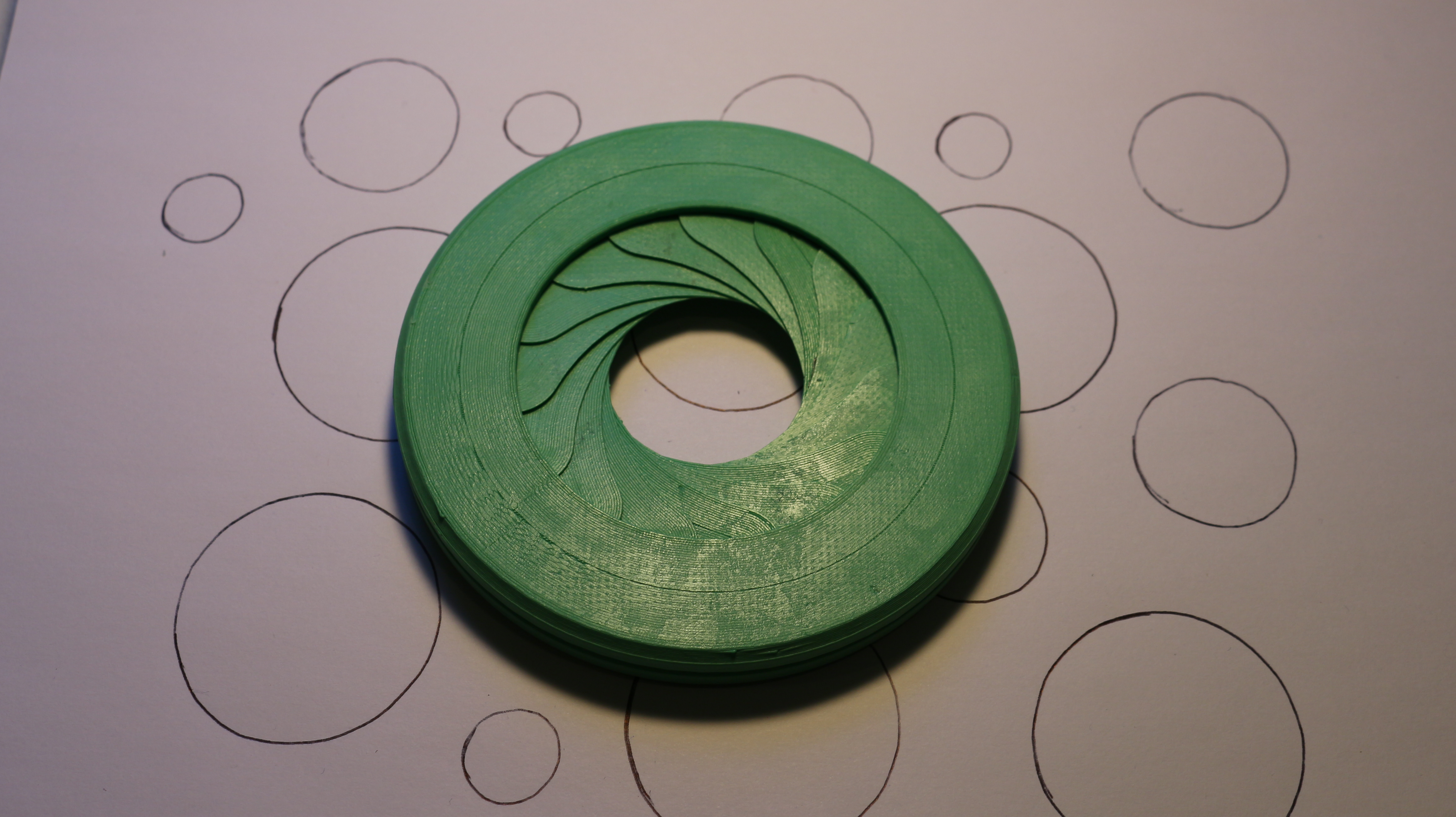 Miniatura 4 do modelo 3D Iris compass