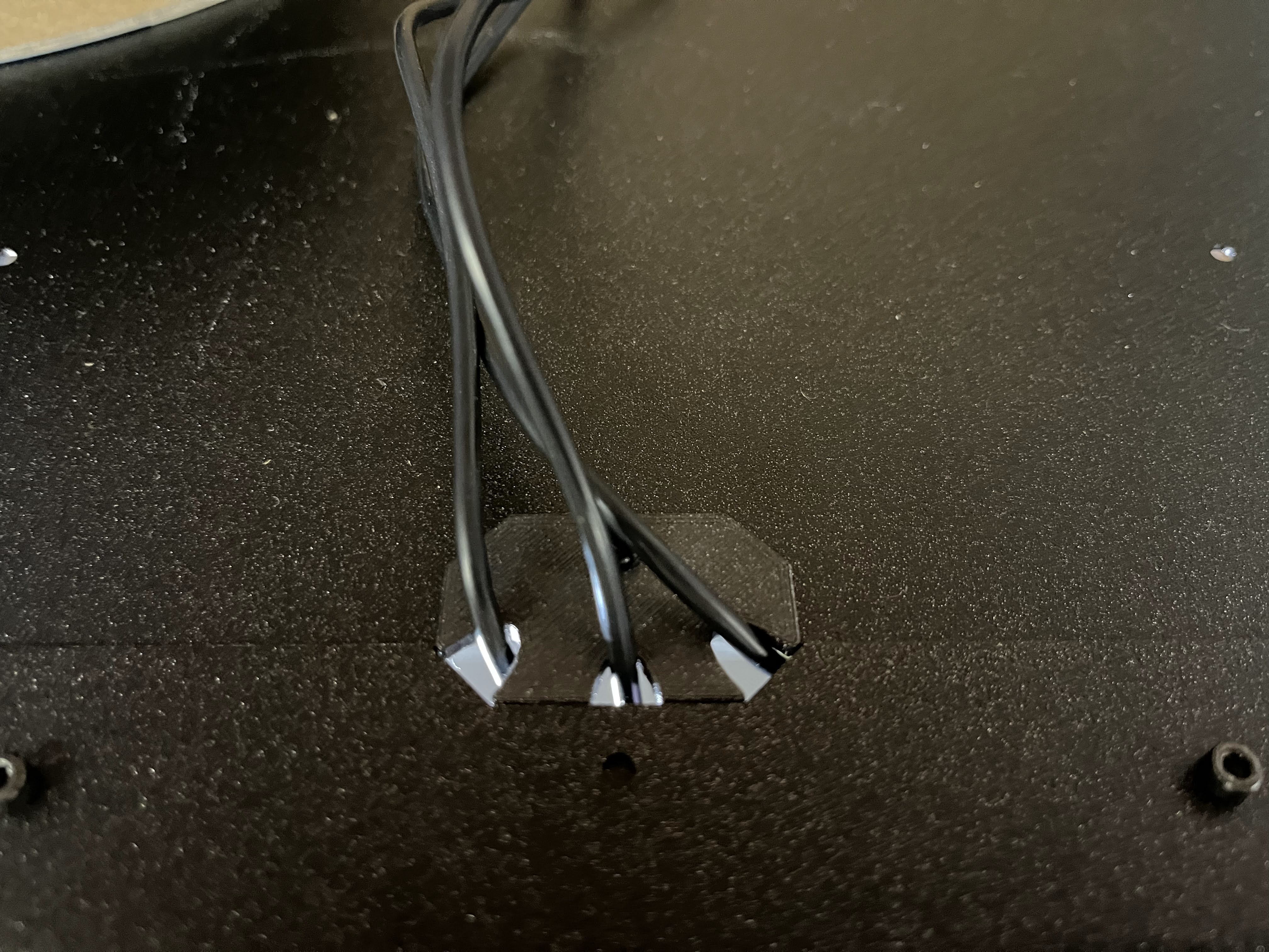 Top Edge Plug with multiple cable openings by Dirk Vranckaert Download free STL model