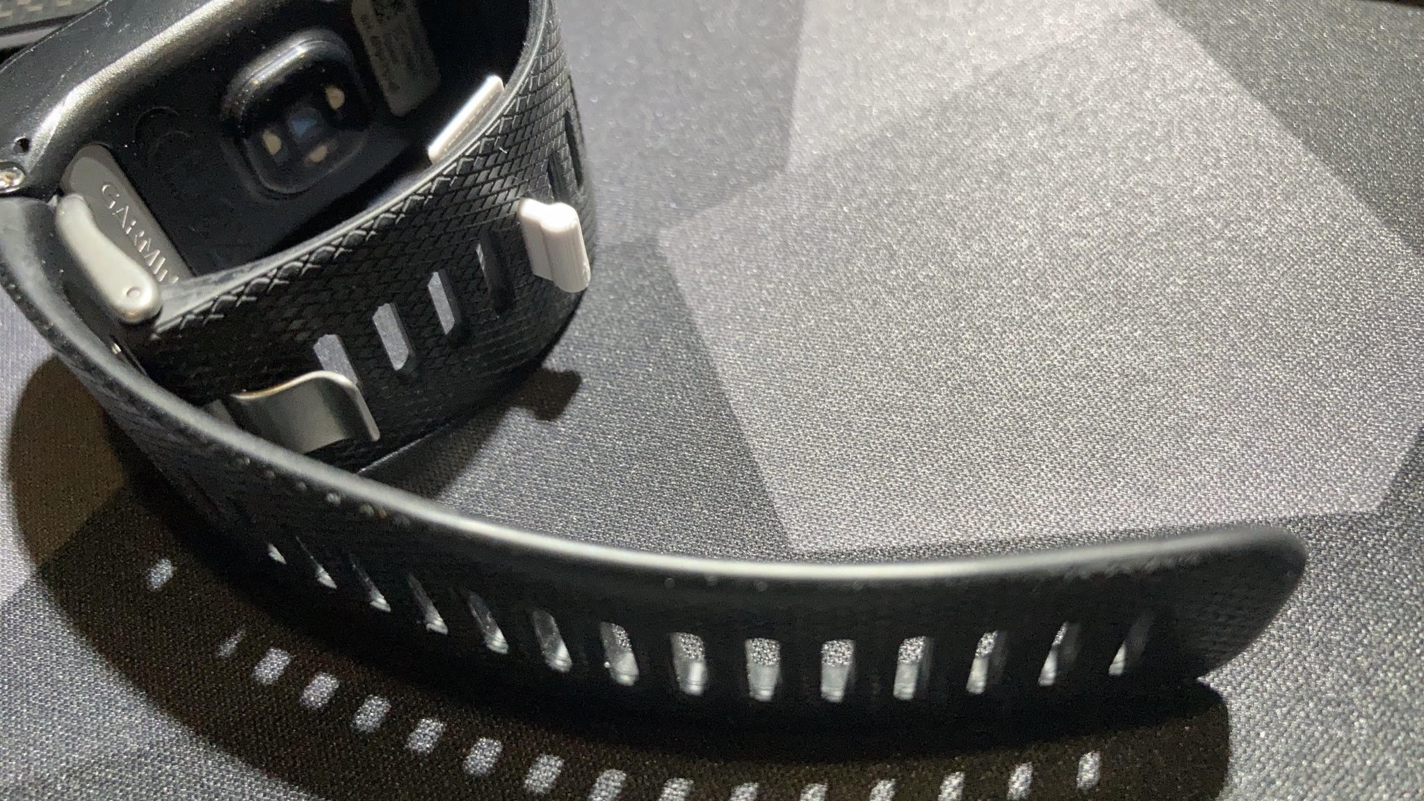 Garmin Watchband Keeper by sleepyhead Download free STL model