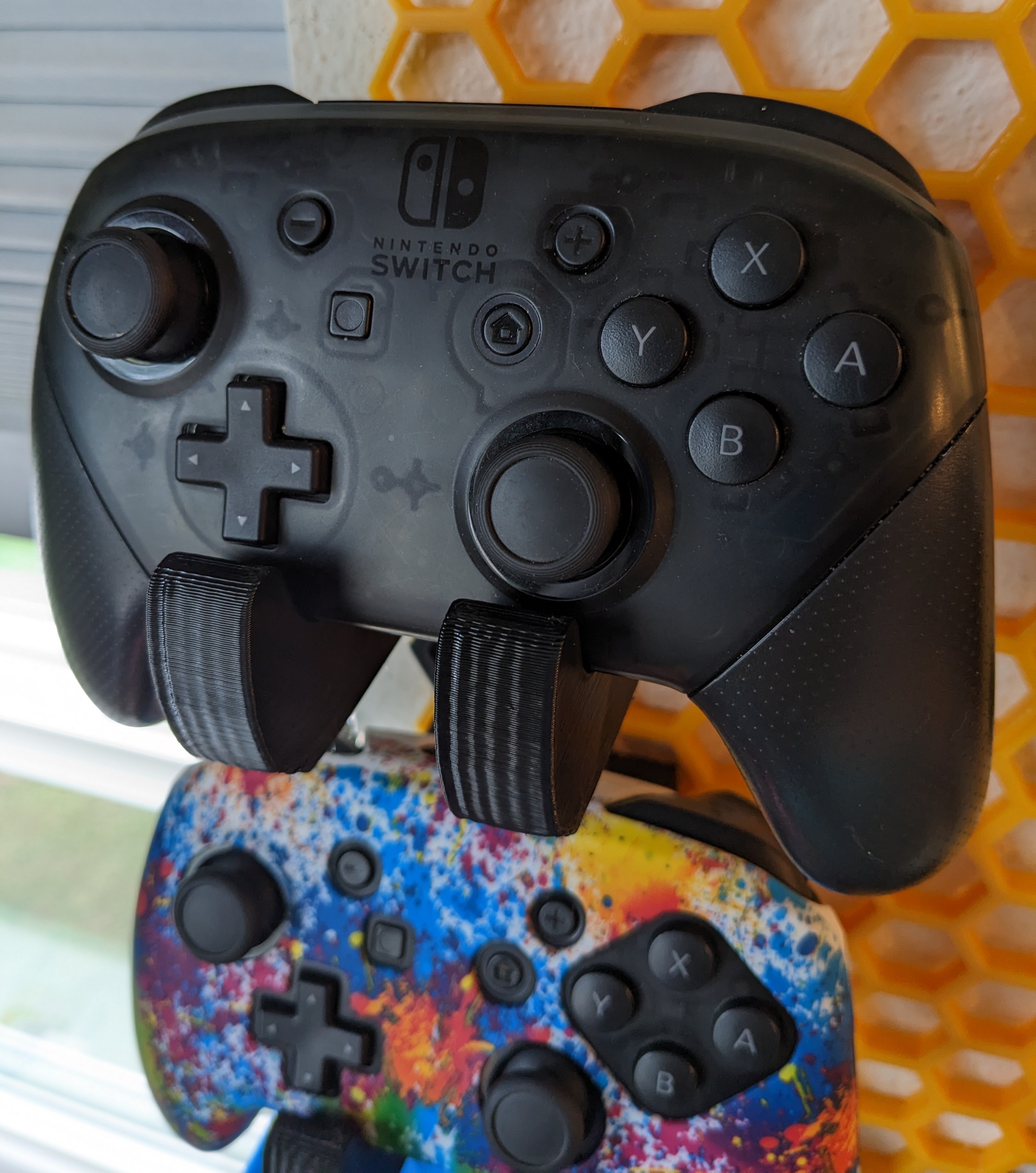 Miniatura 3 do modelo 3D HSW Nintendo Switch Pro Controller Holder