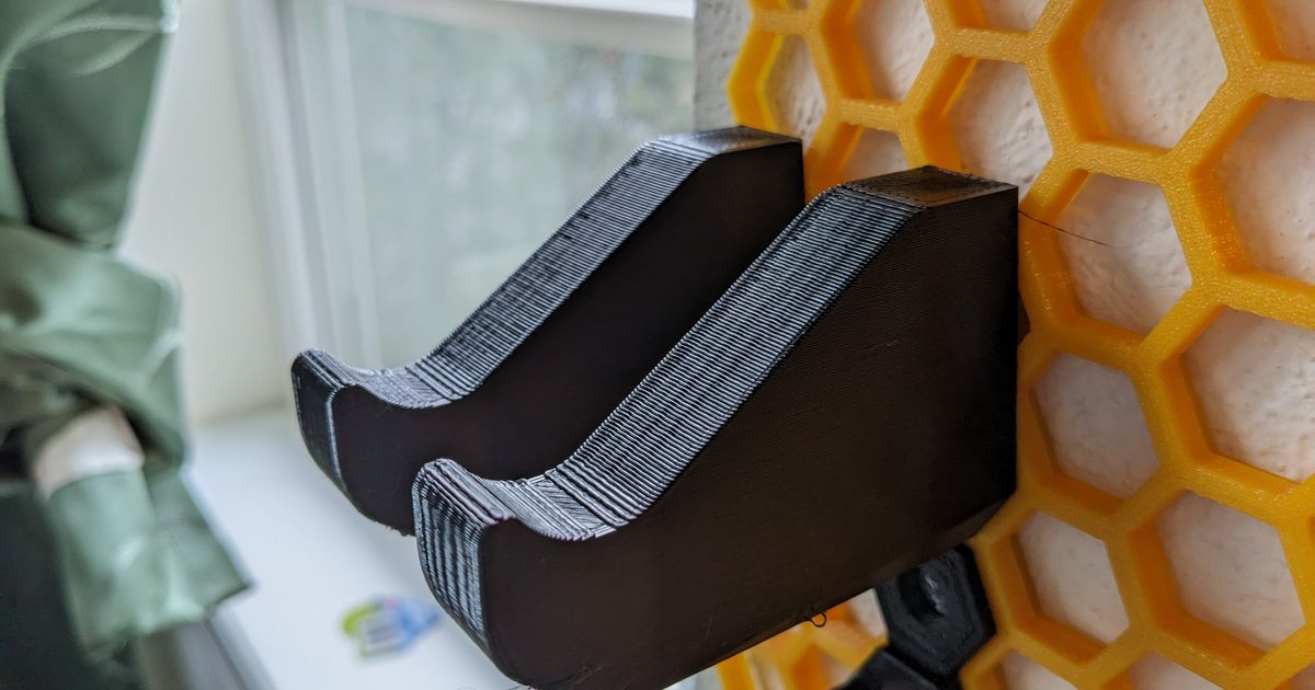 HSW Xbox One Controller Holder by starcastic Download free STL model