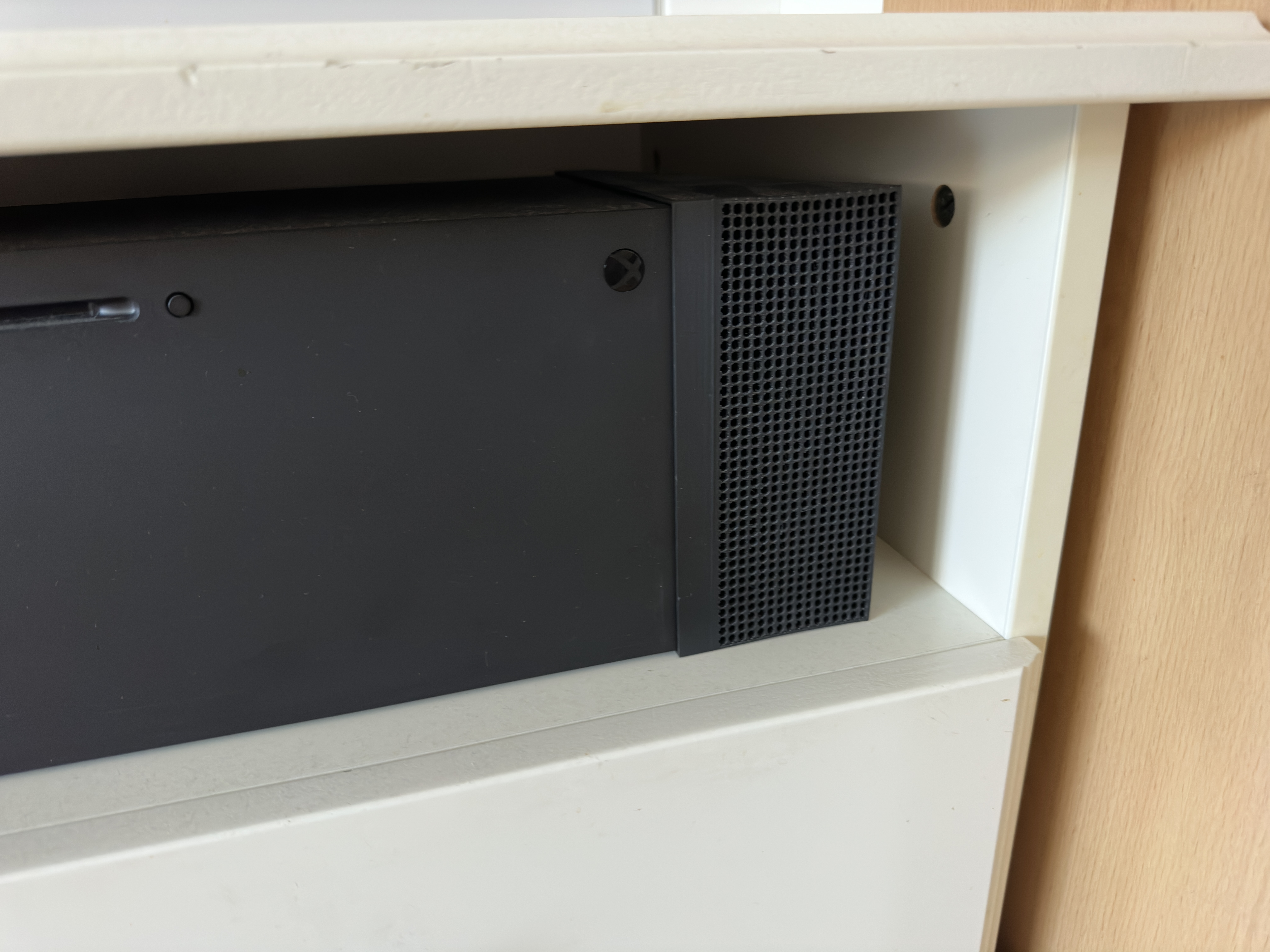 Xbox series X directional vent