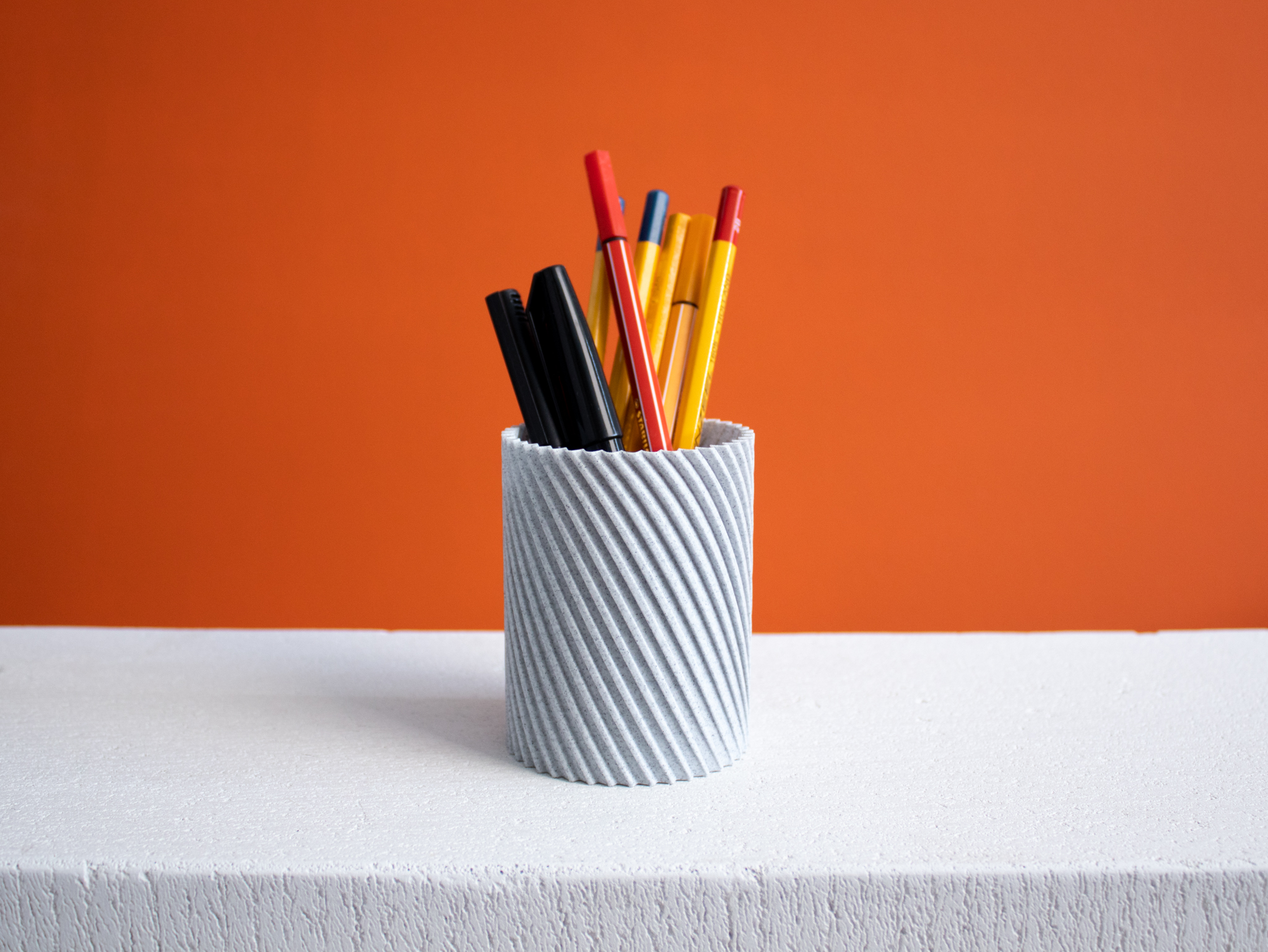 Twisted Pencil Cup by Slimprint Download free STL model