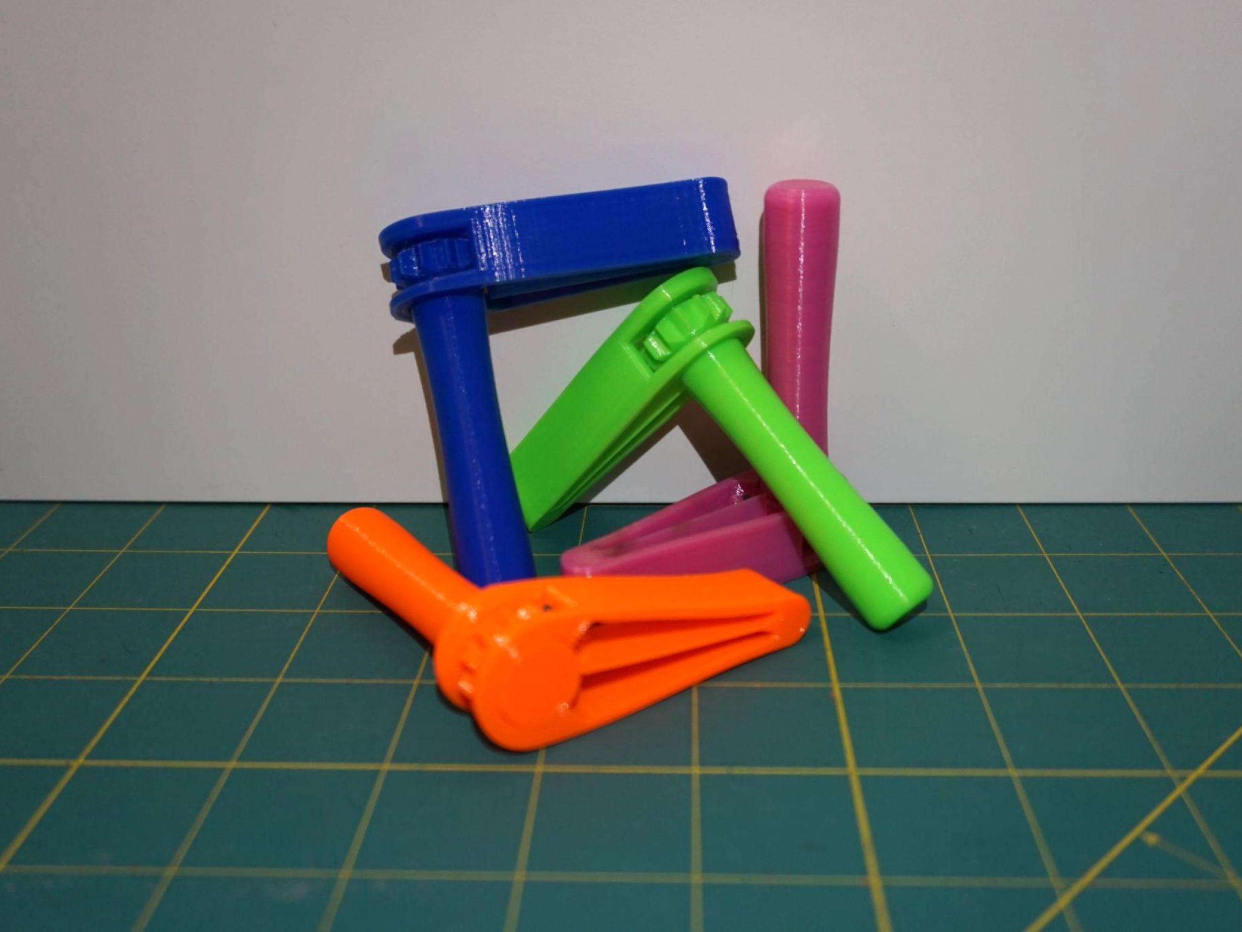 Print in Place Noisemaker
