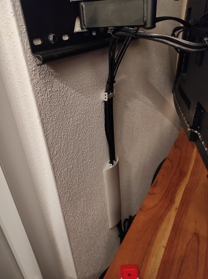 TV Wall Cable Channel by Florian Schiefer Download free STL model