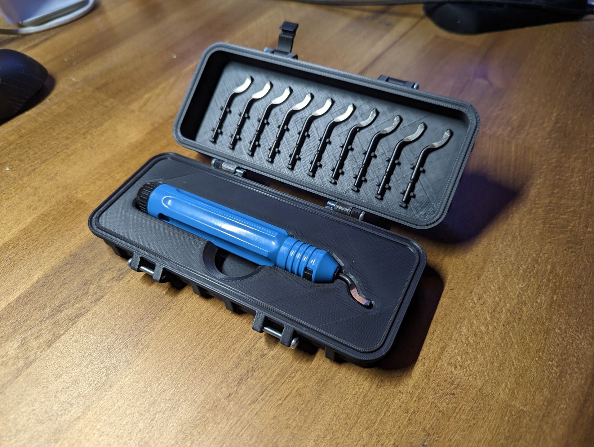 Deburring tool case with by Markus Download free STL model