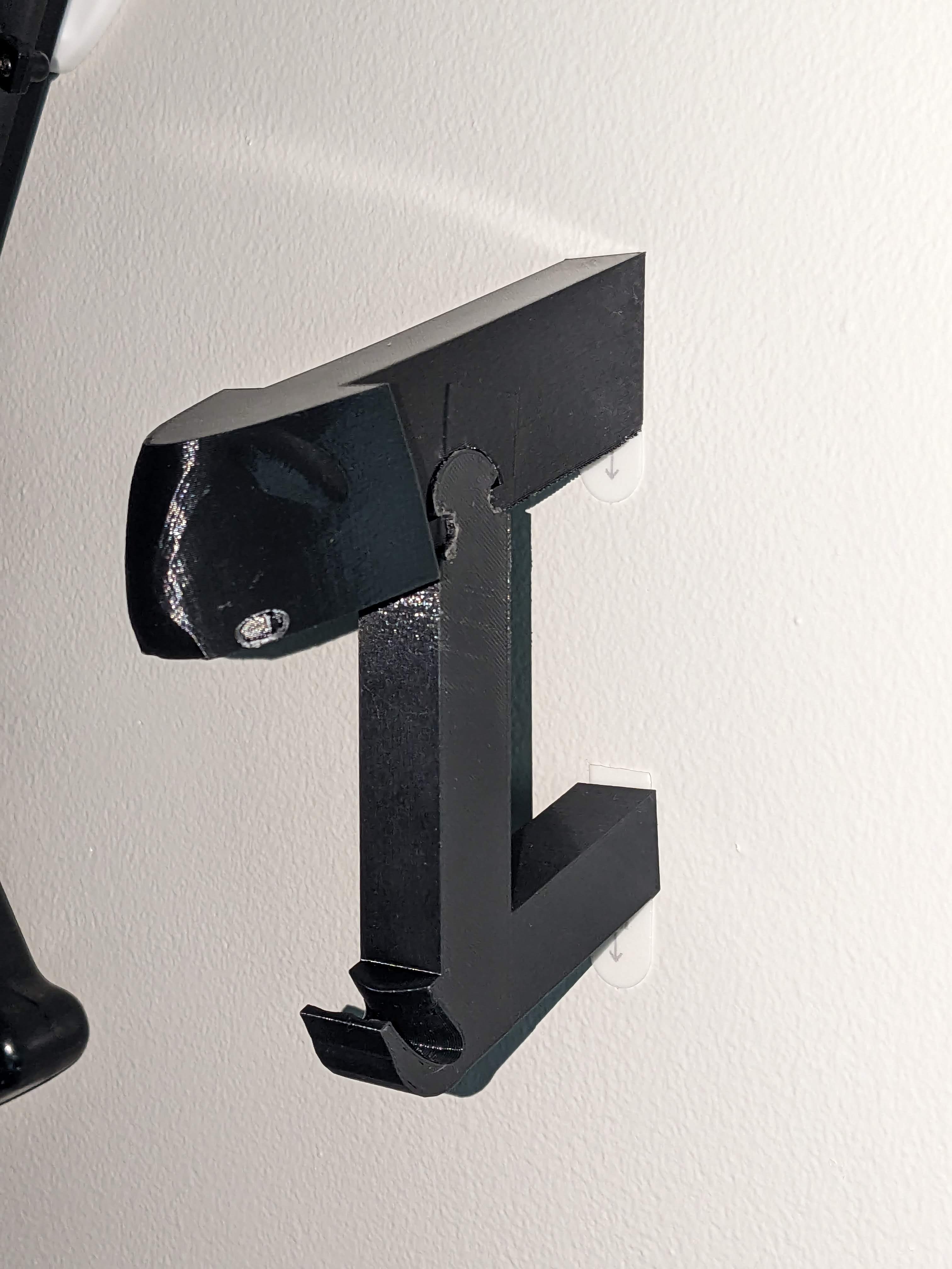 Miniatura 2 do modelo 3D Wall Mount - Samurai Mask