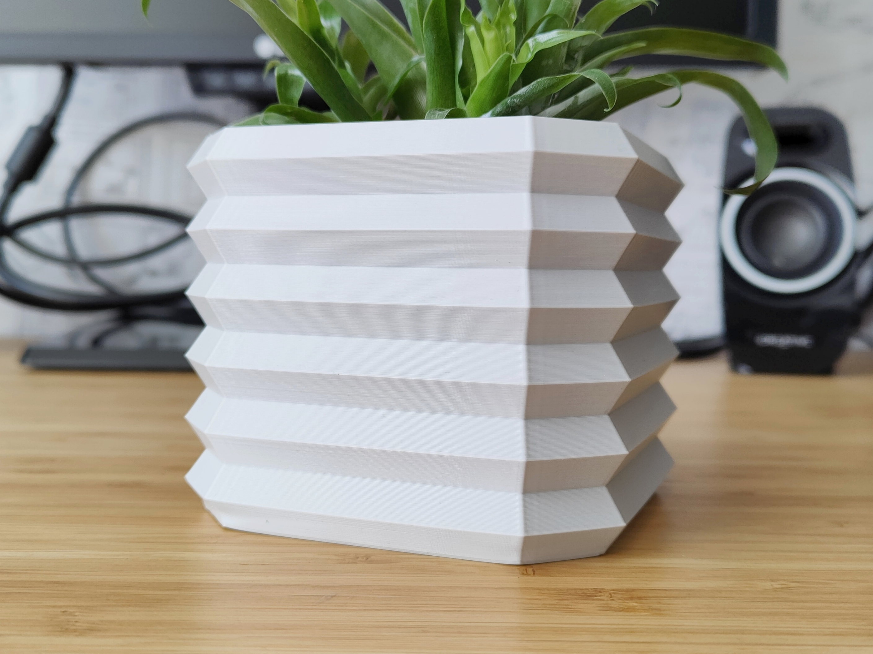 Lantern Pot and Planter - Version 1 - Vase mode