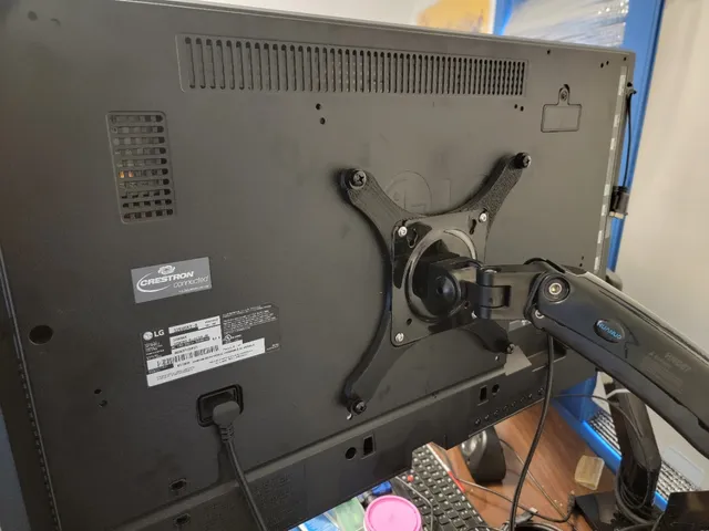 VESA 100mm to 200mm adapter