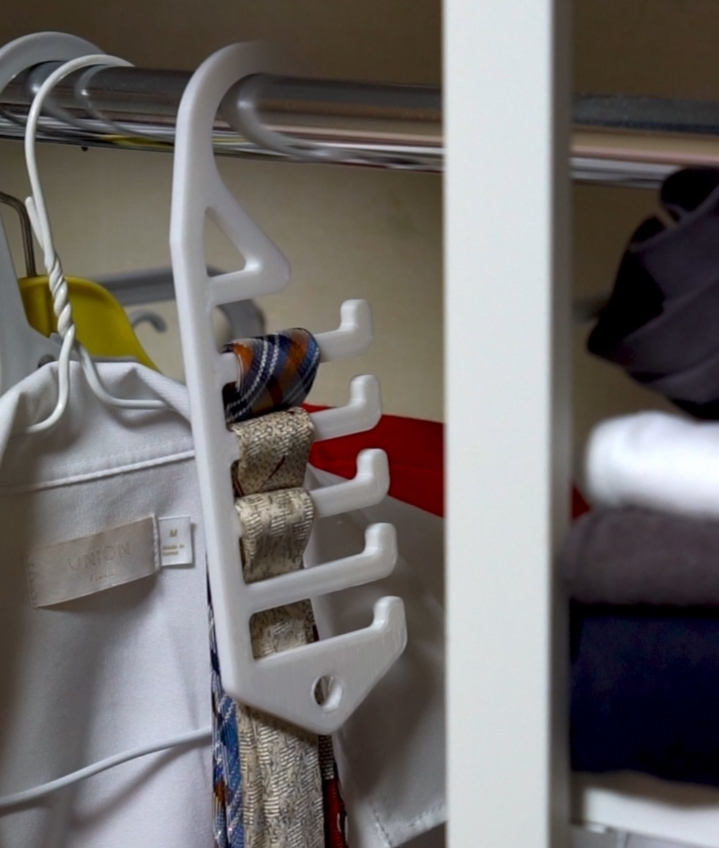 Tie Hanger