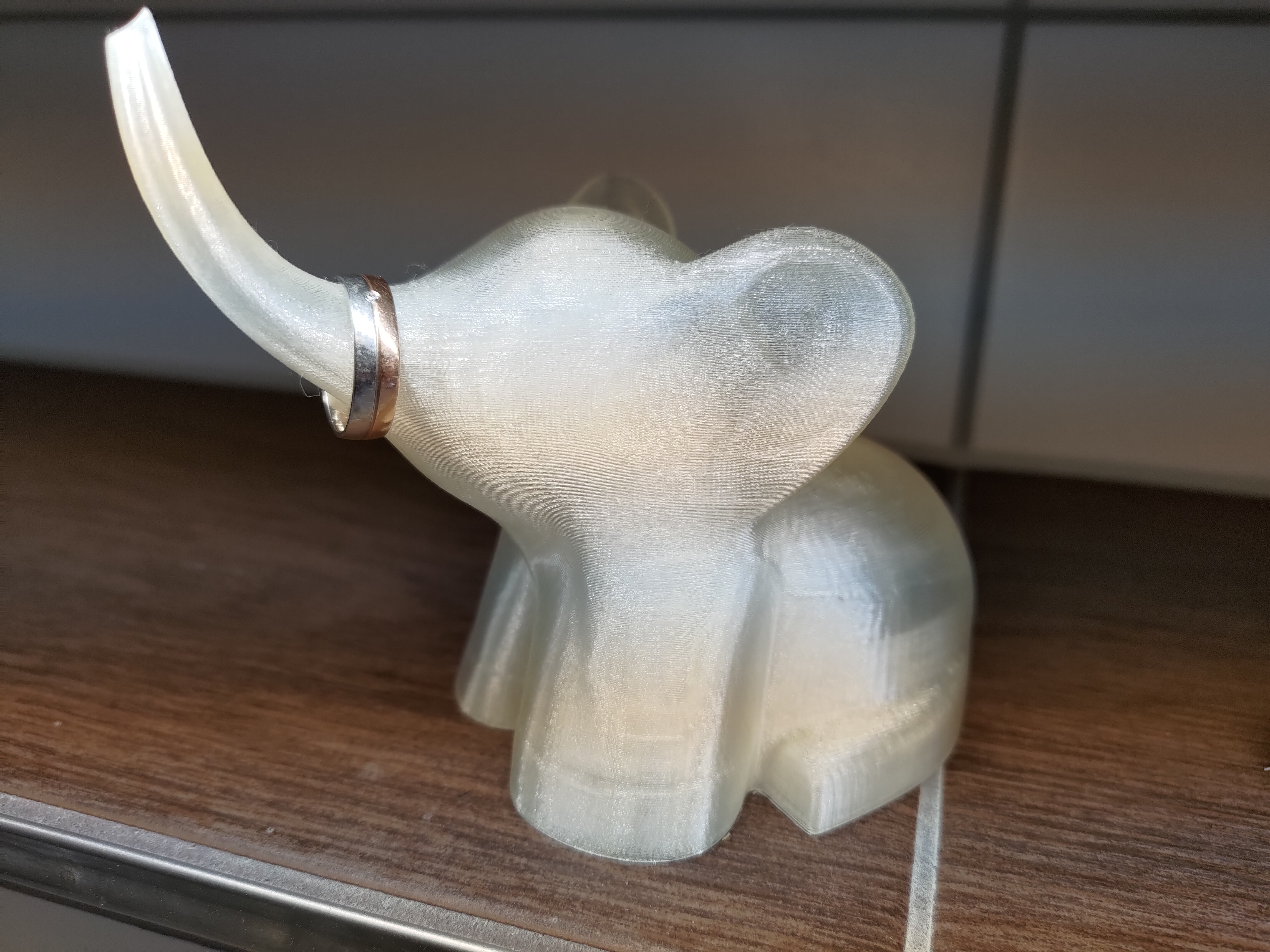 Elephant (Ringholder)