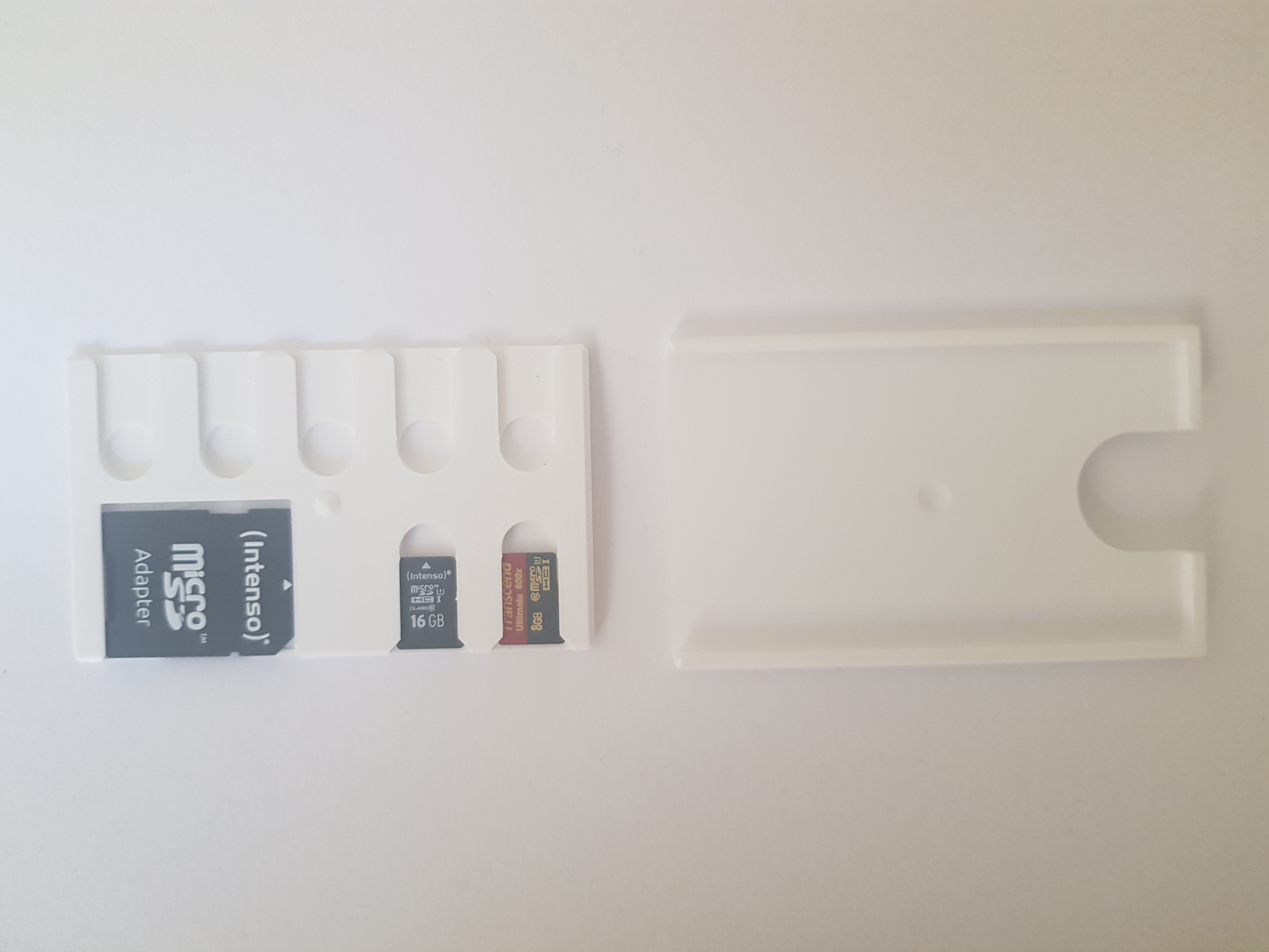 Miniatura 2 do modelo 3D SD/MicroSD Card Case