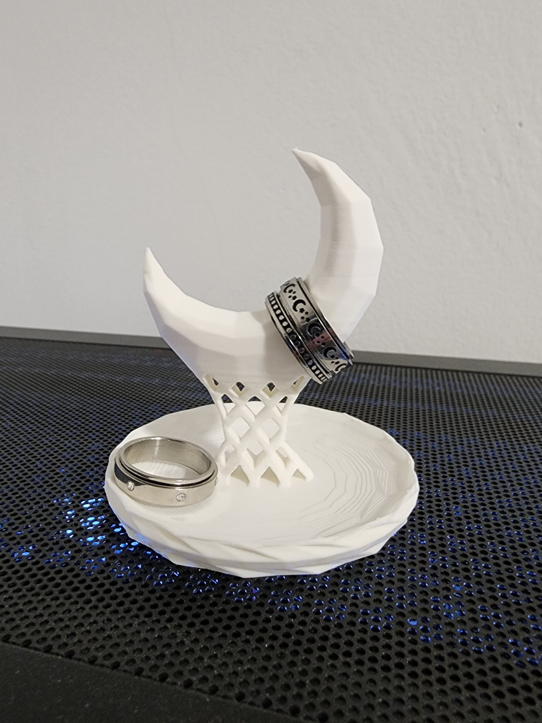 Ring Holder - Moon