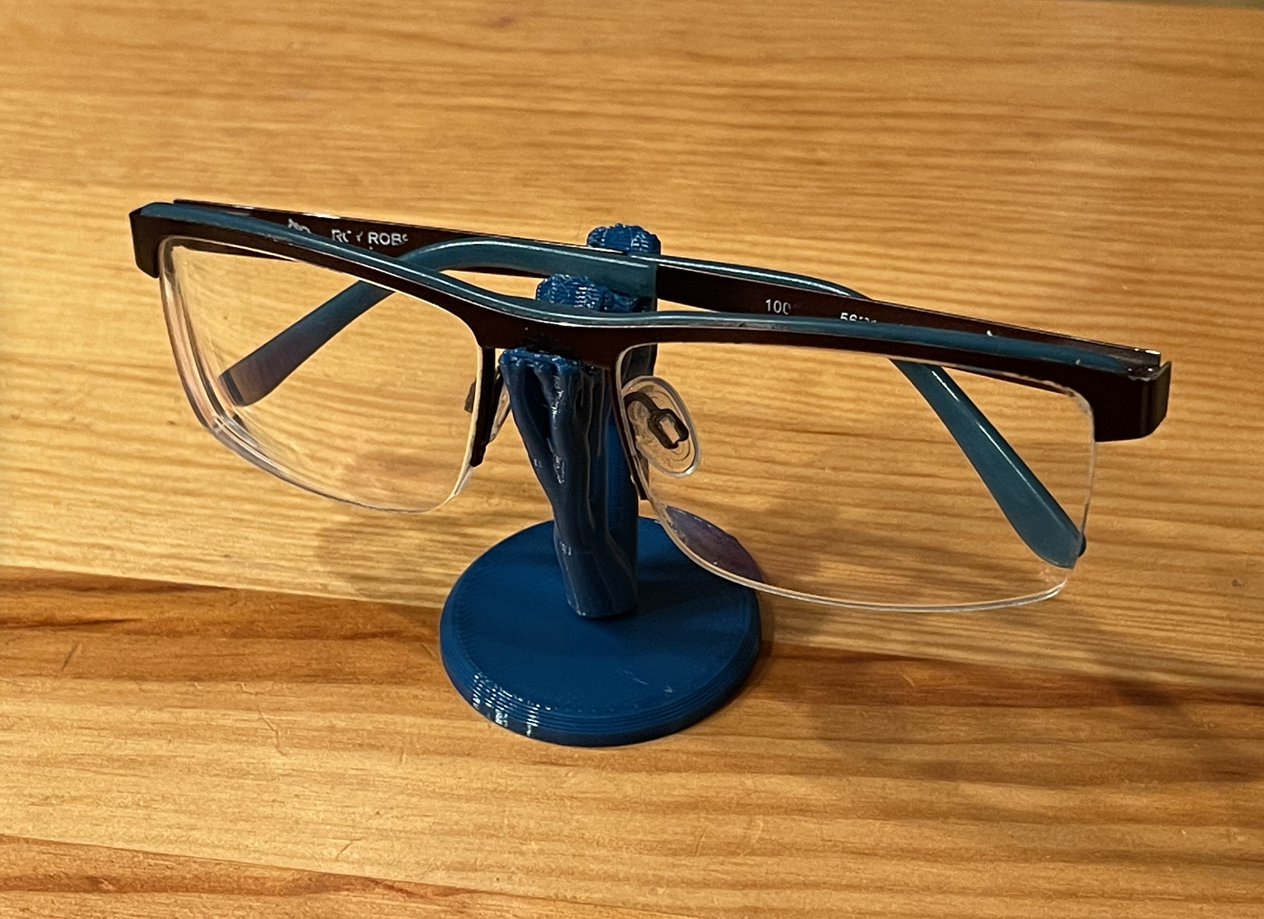Glasses holder