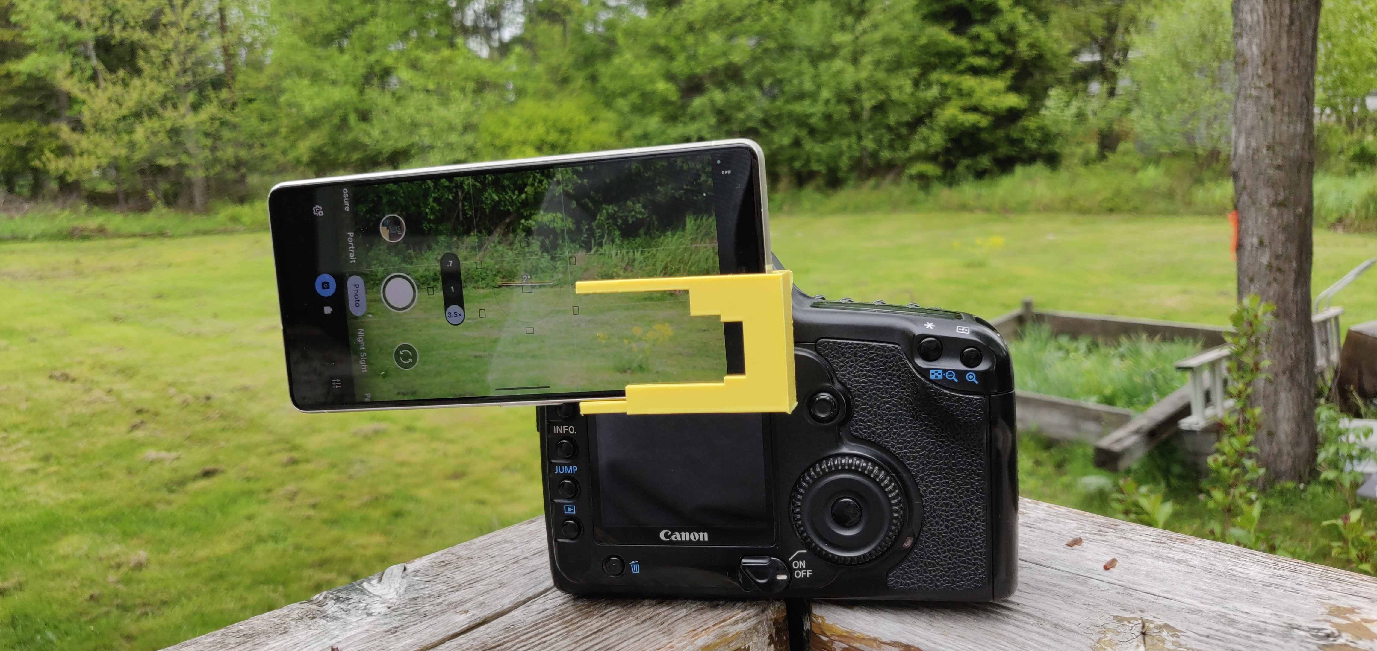 Canon 5D Pixel7 phoneholder