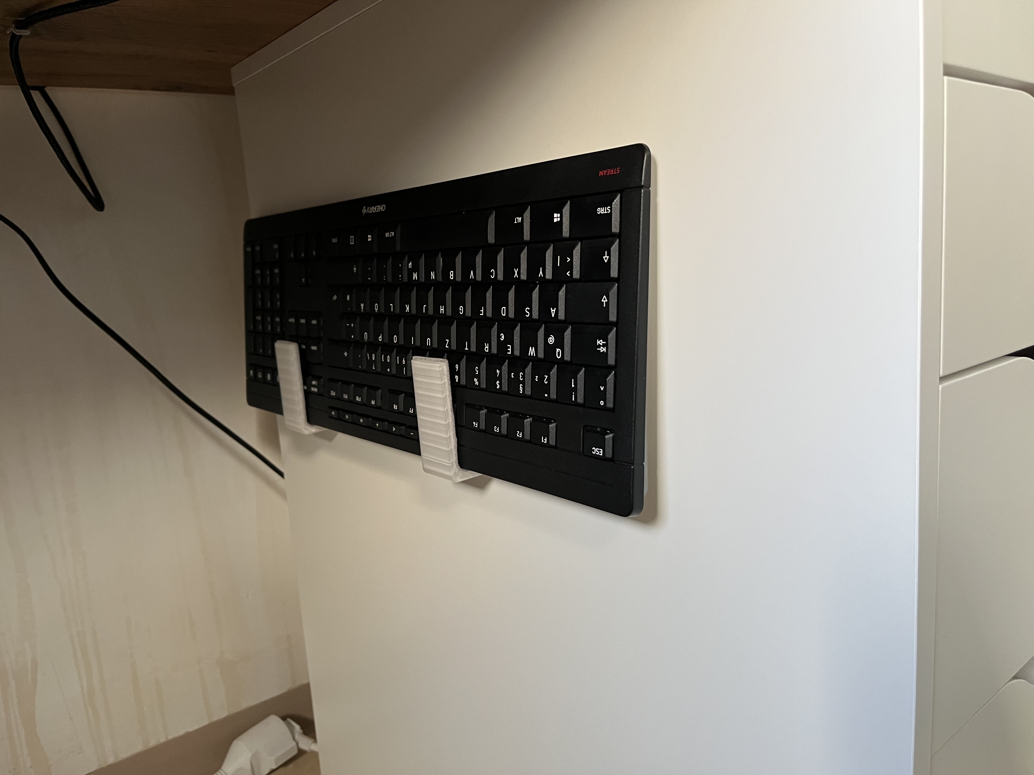 Keyboard Hanger