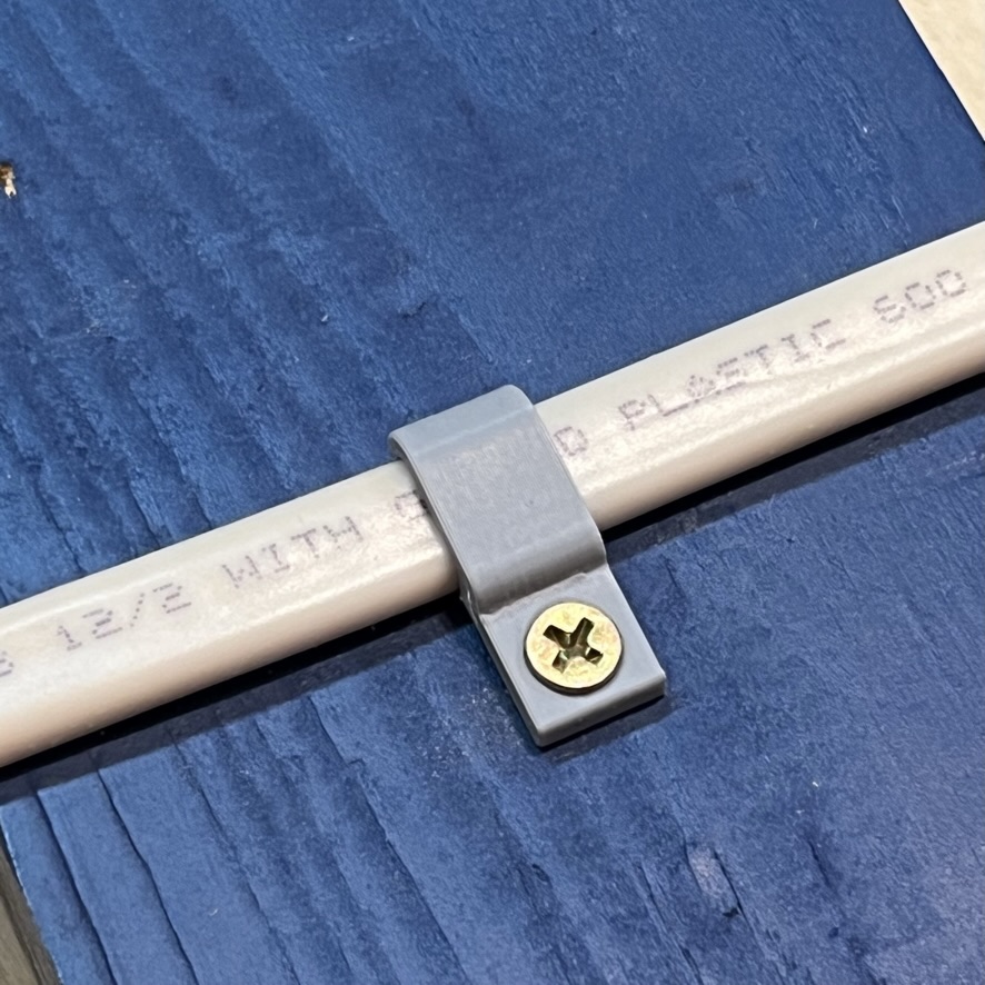 Round Cable or Romex Clamp ScrewIn Style by mscalora Download free