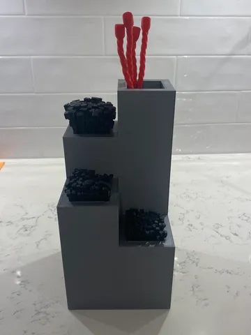 Tiered desk organizer