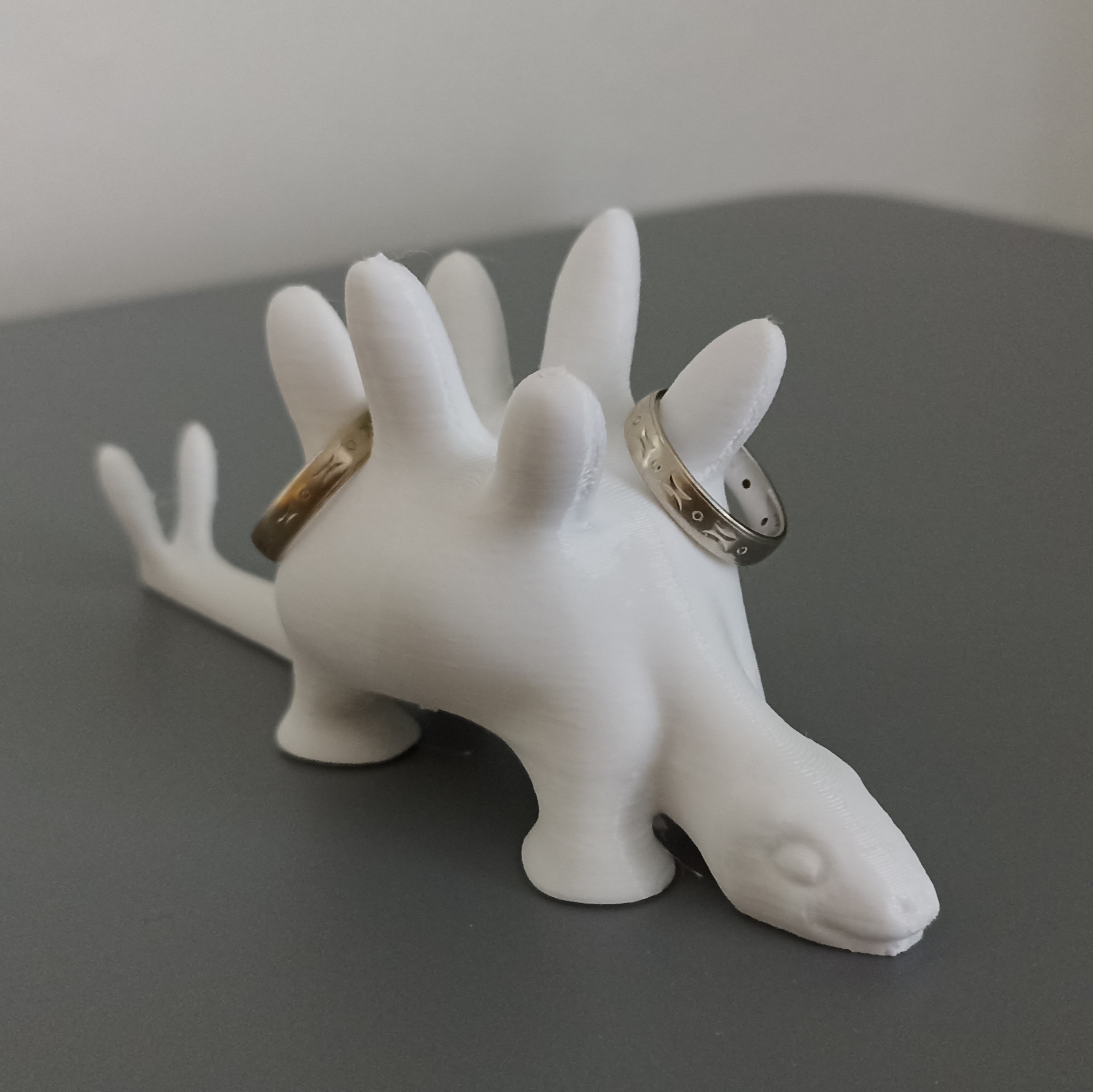 Stegosaurus ring holder