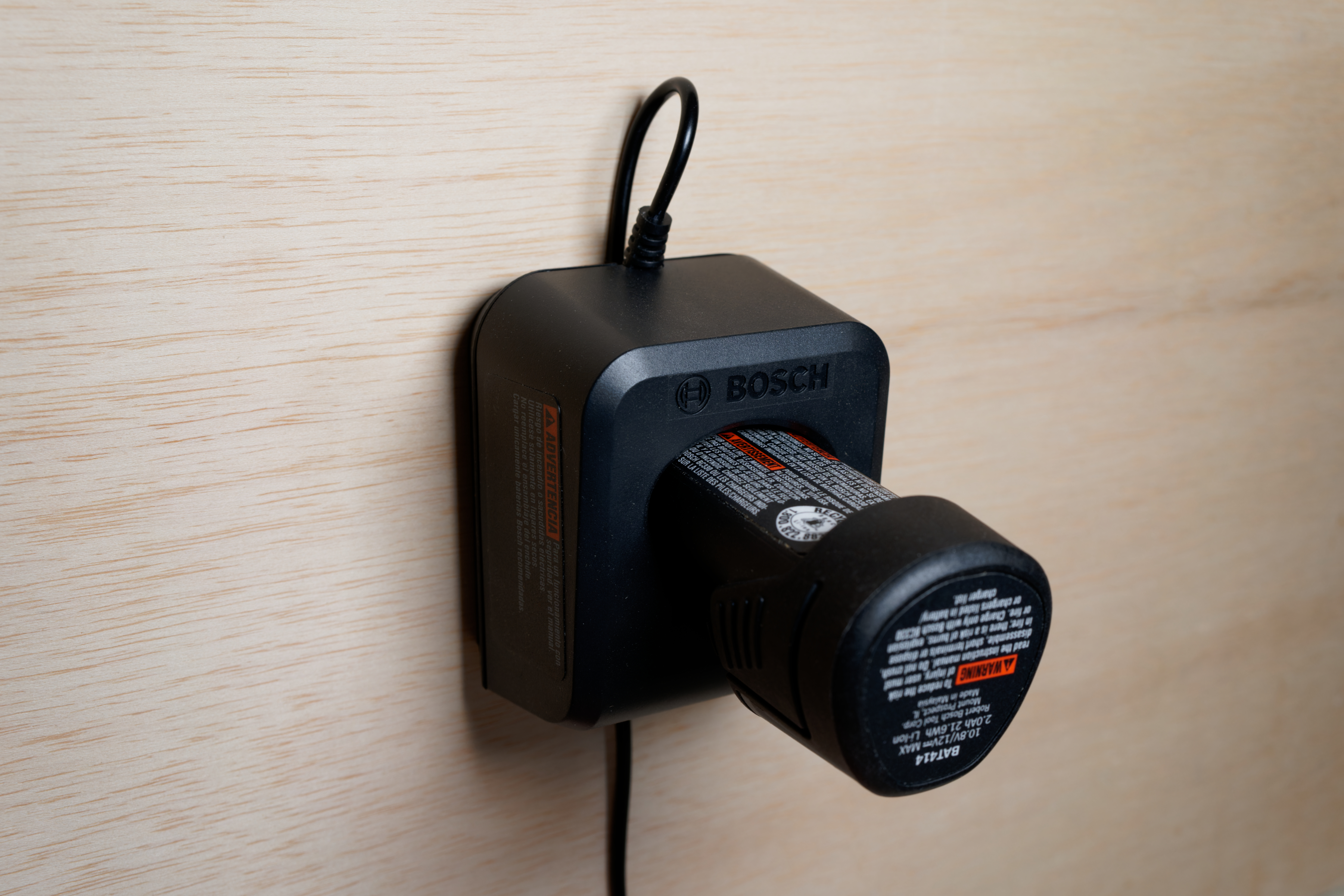 Bosch 12V Charger Wall Mount v2