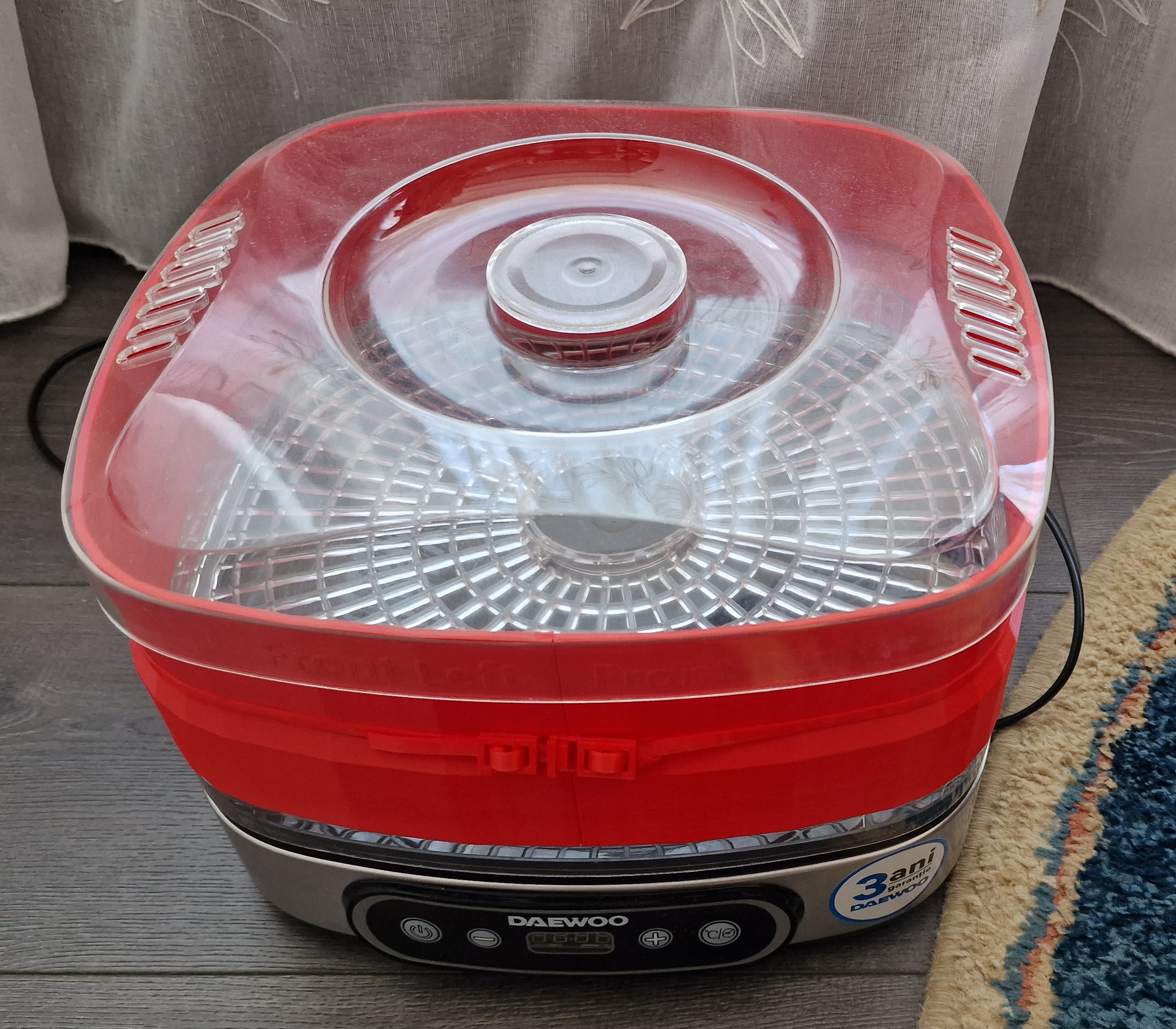 Daewoo D500S and Balter food dehydrator modular walls for filament