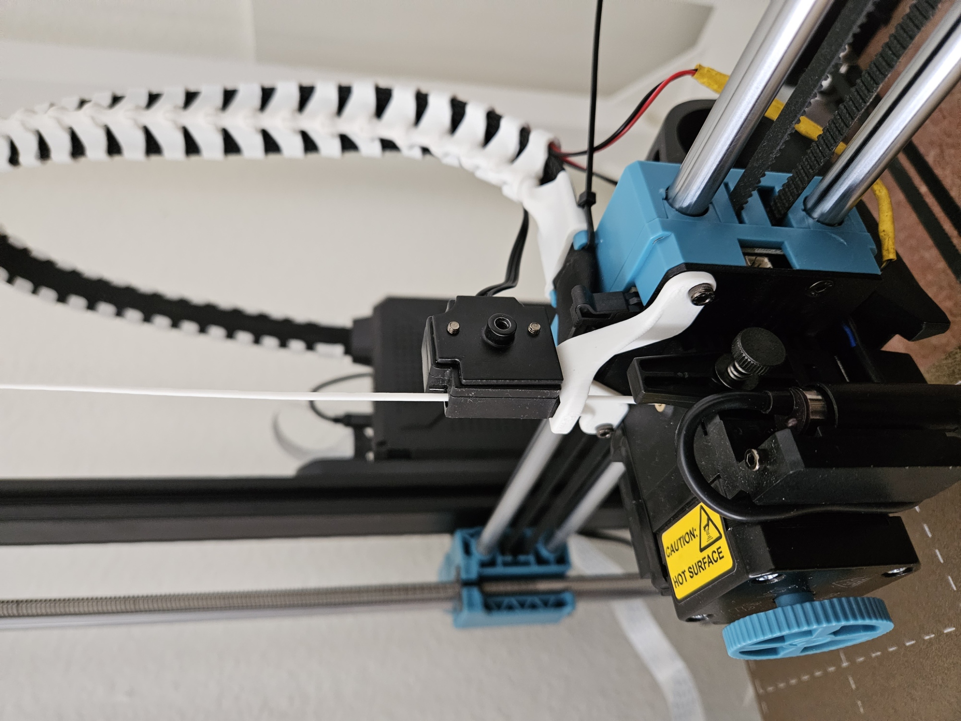 SV06 Plus filament runout mount