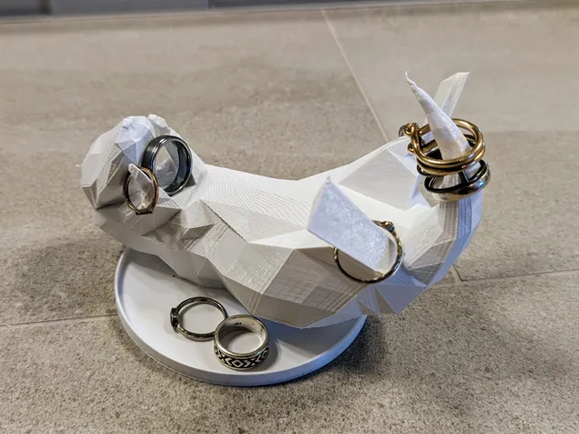 Cute Otter Ring/Jewelry Holder