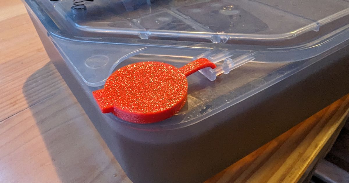 Oil reservoir cap for Paderno 3.5L autodrain deep fryer by