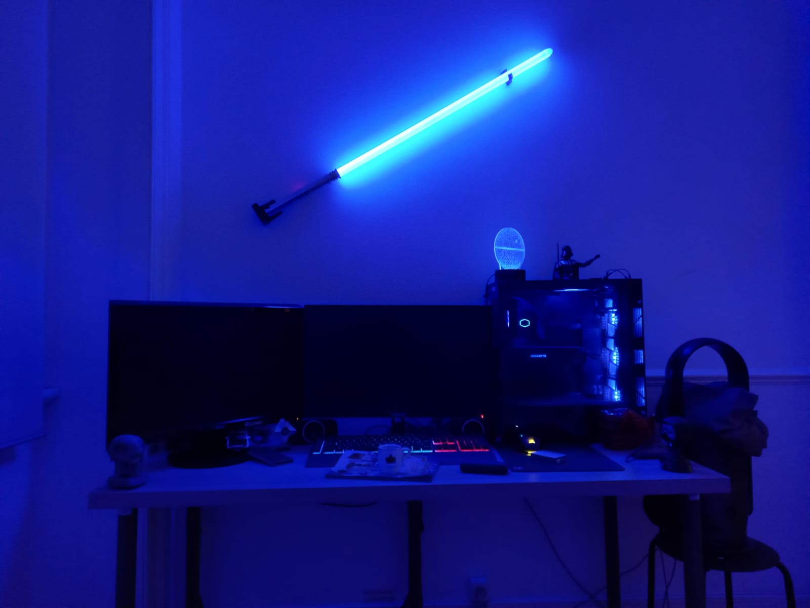 Horizontal, vertical or Diagonal wall mount for Light Saber