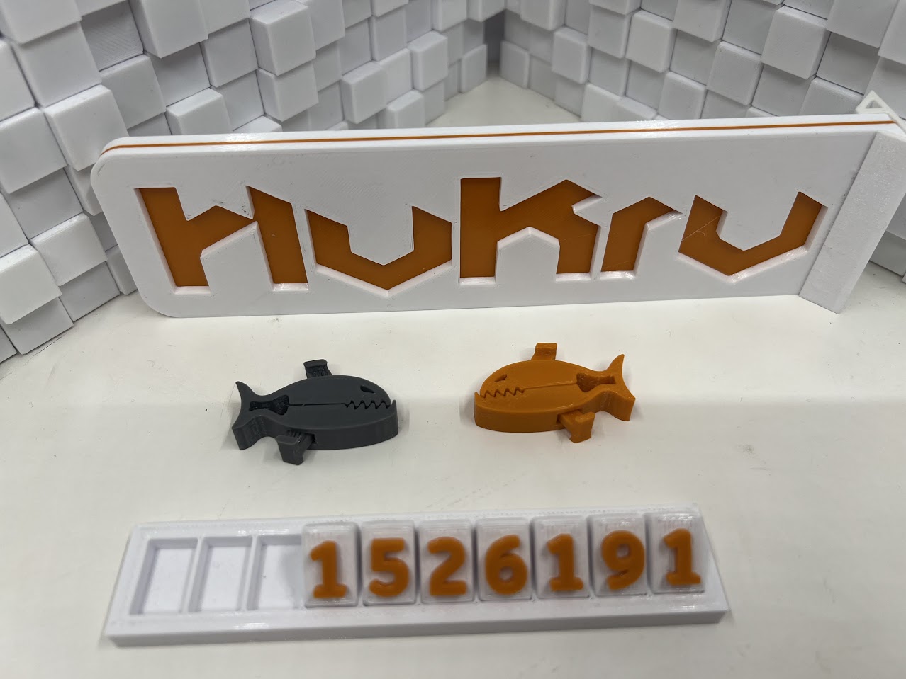 PIRANHAZ