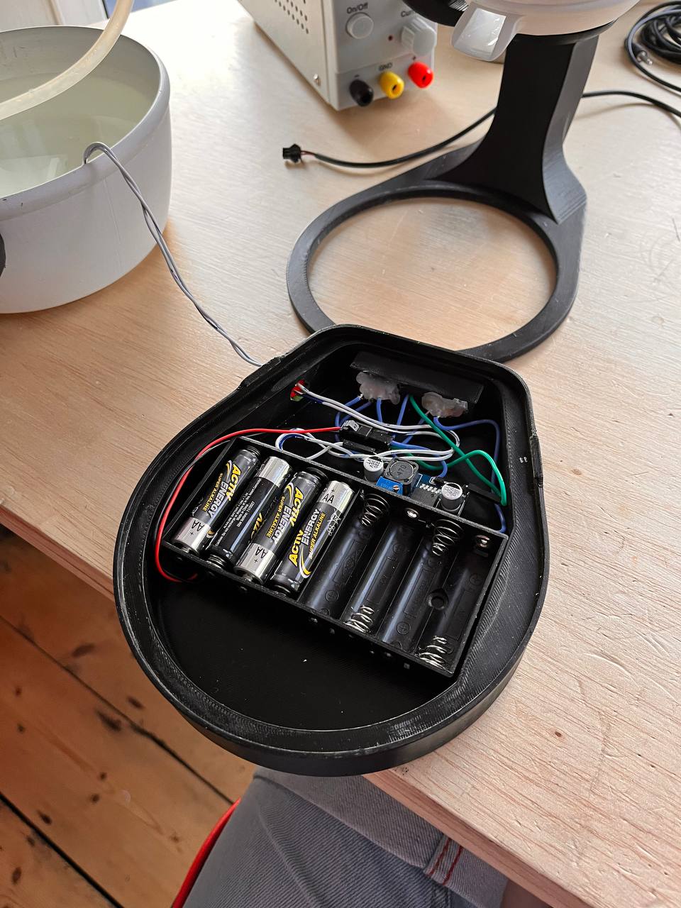 Multi Bowl Water Fountain Electronics House — miniatura 3