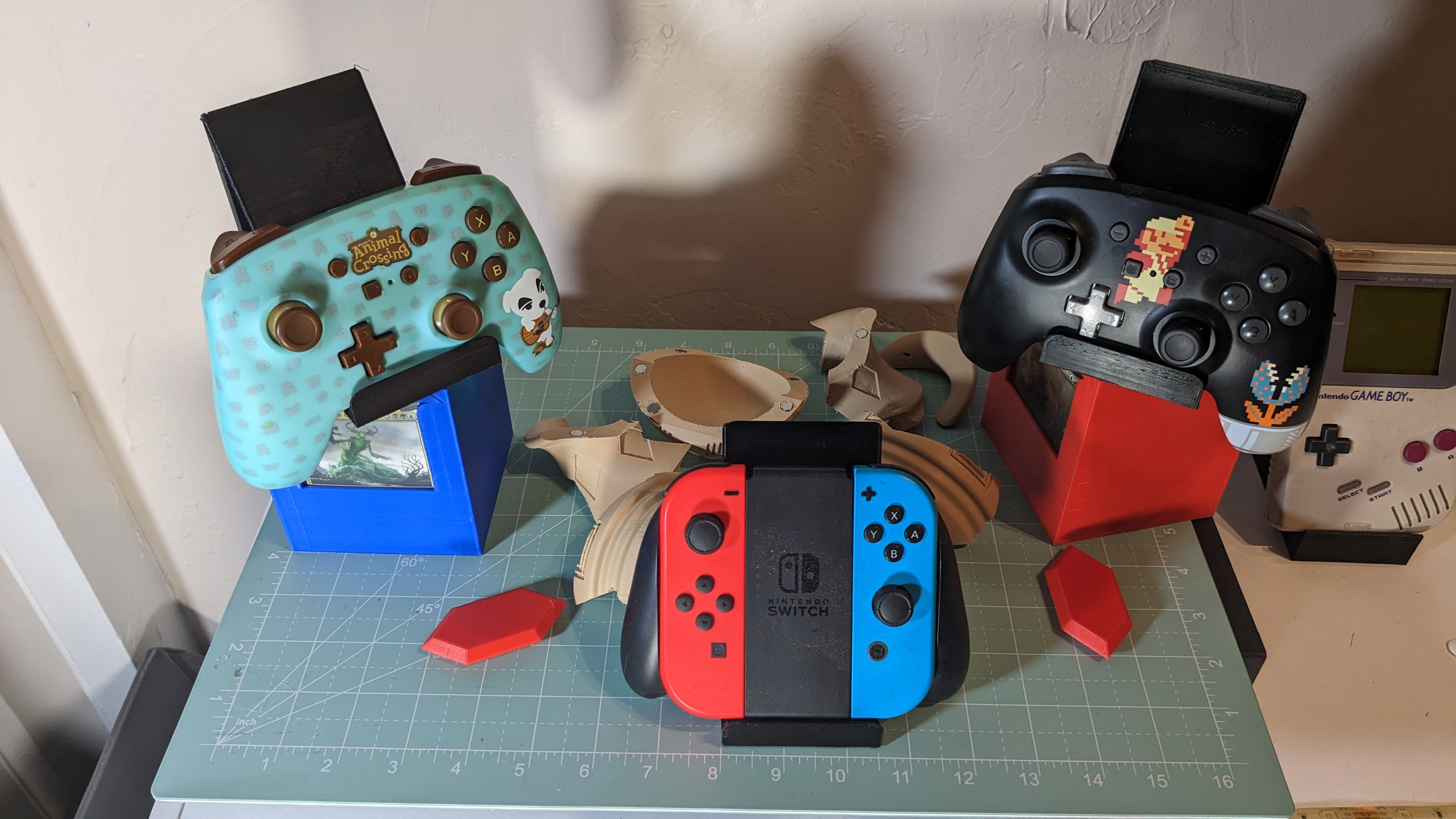 Nintendo Switch Controller Display Shelf by masterHman Download free STL model