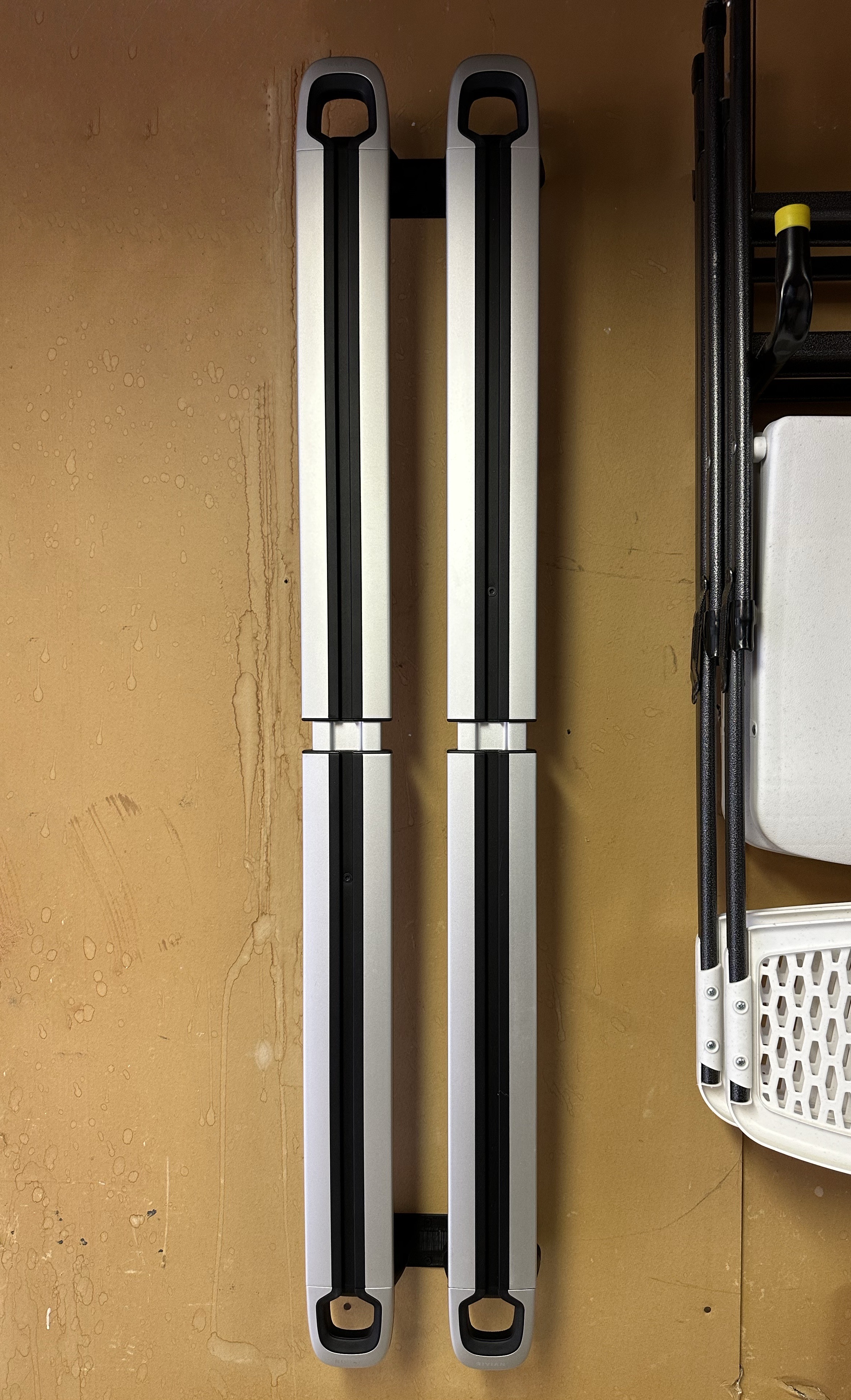 Rivian Crossbar Mounts