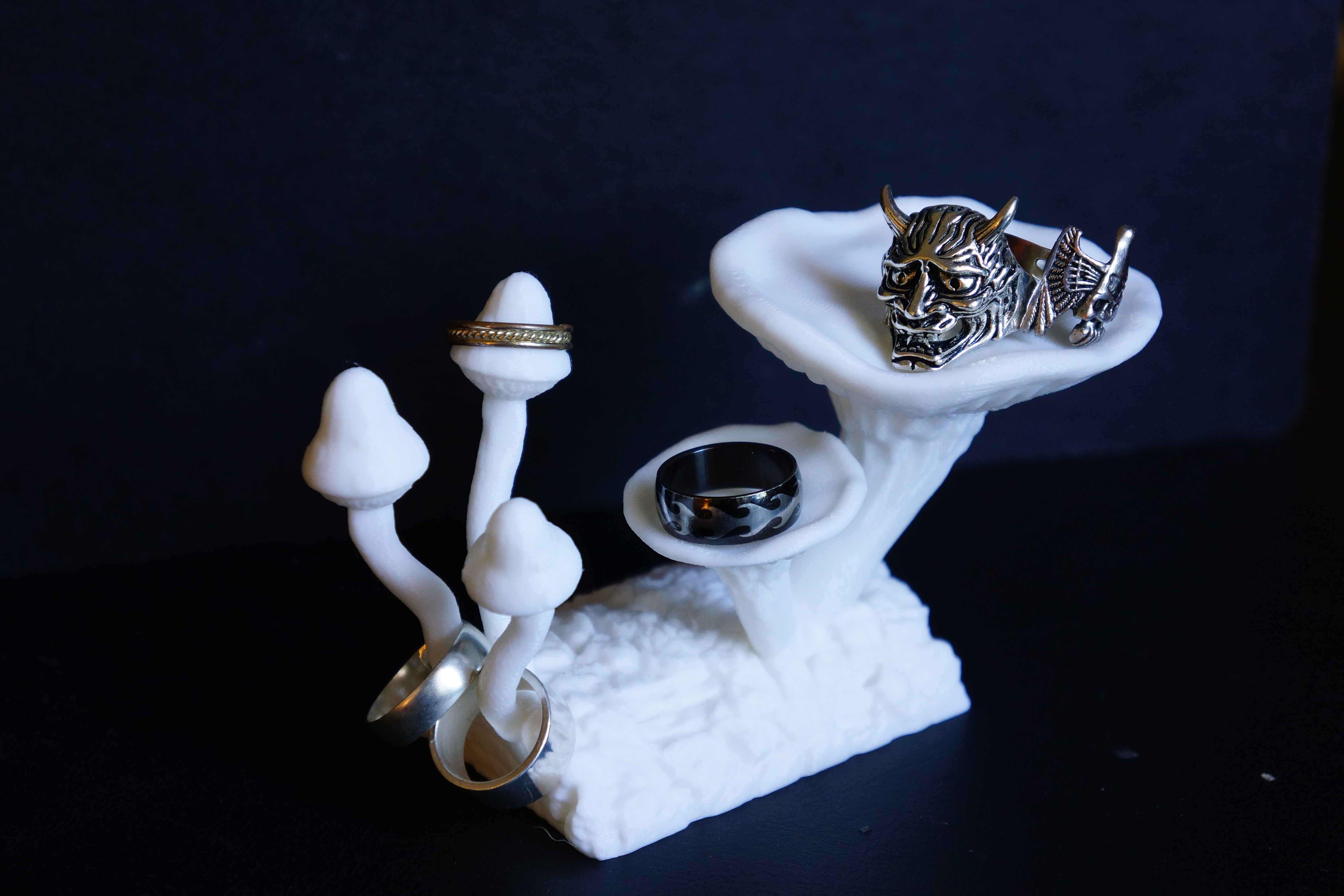 Miniatura 4 do modelo 3D Mushroom Ring Holder
