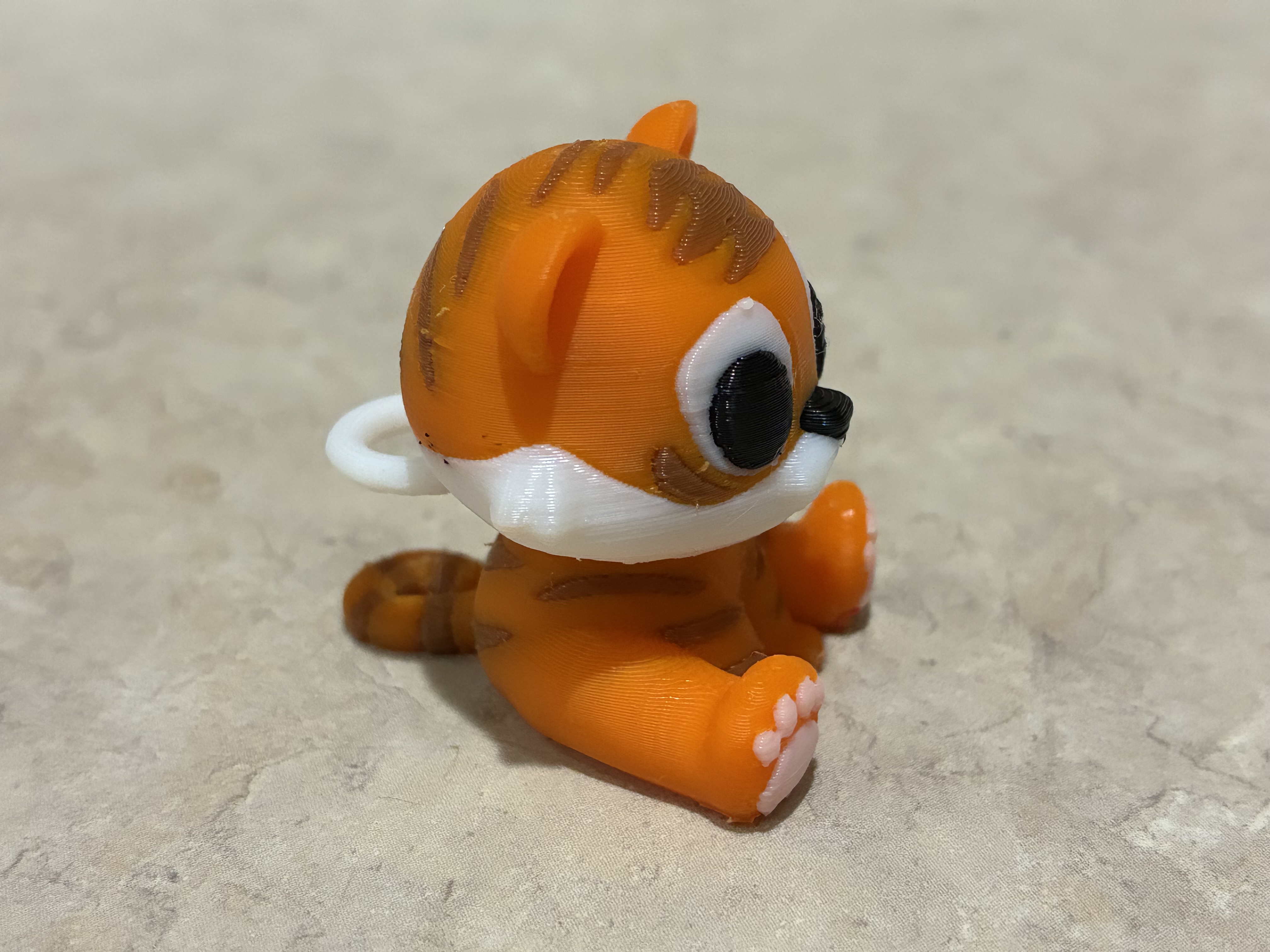 Miniatura 3 do modelo 3D Tiger Cub Keychain