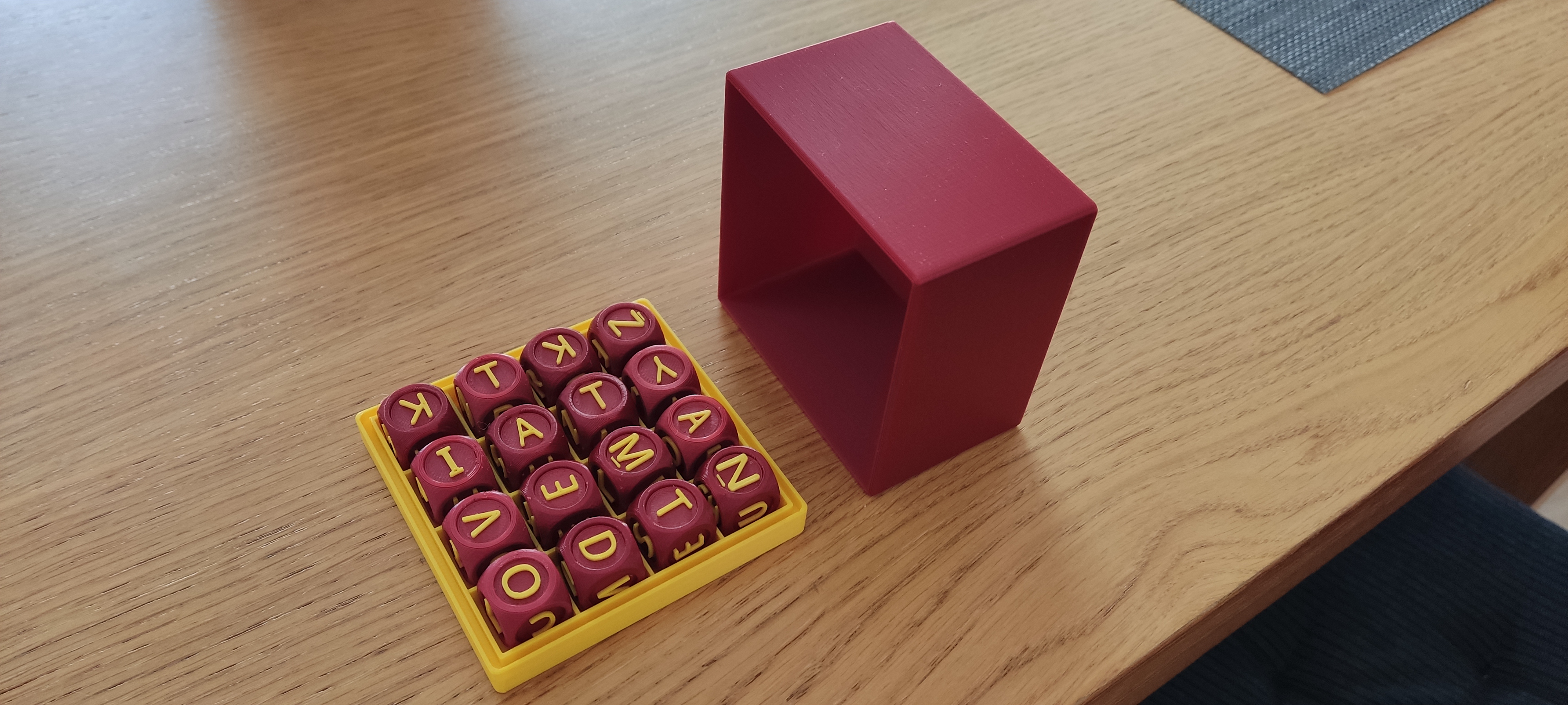 Boggle - stolní hra