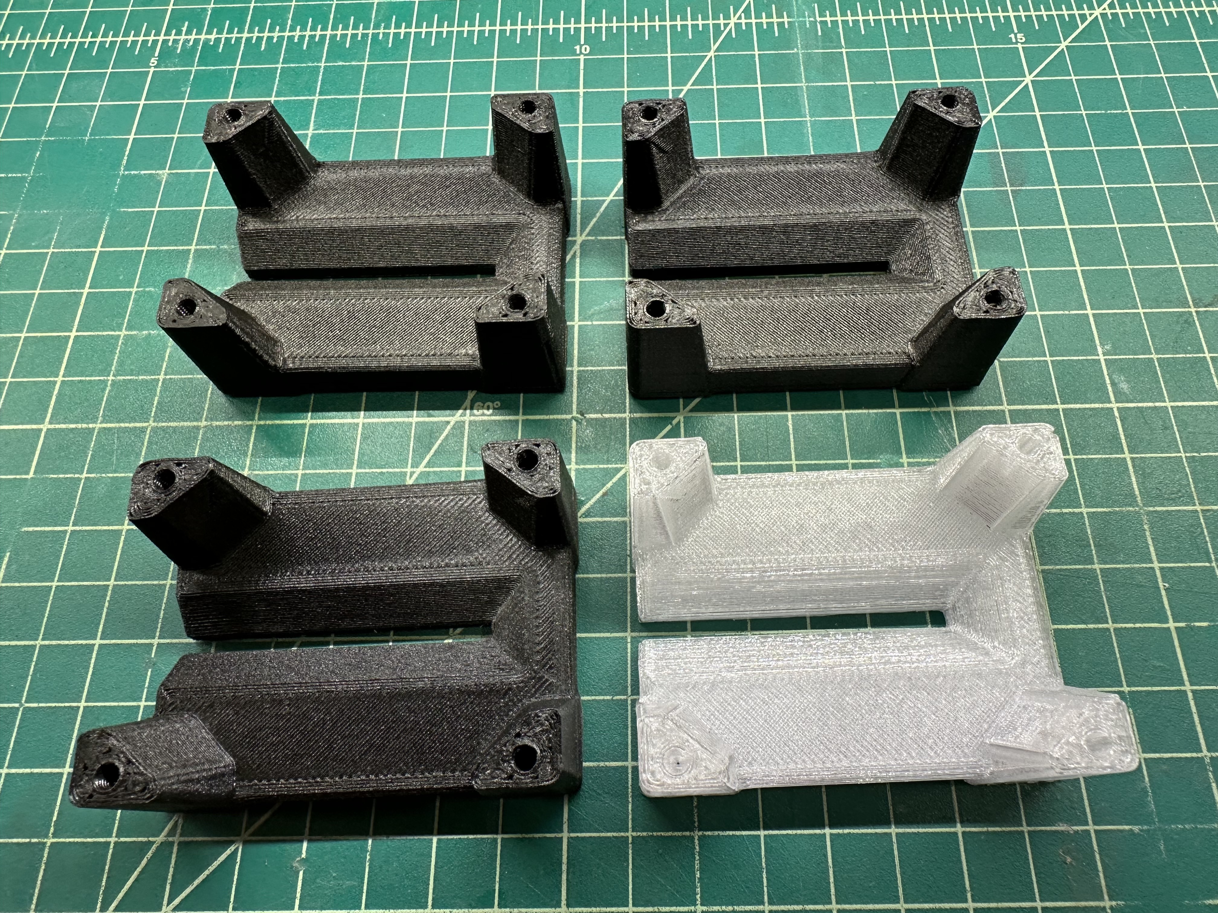 Miniatura 7 do modelo 3D Bandsaw Table Insert