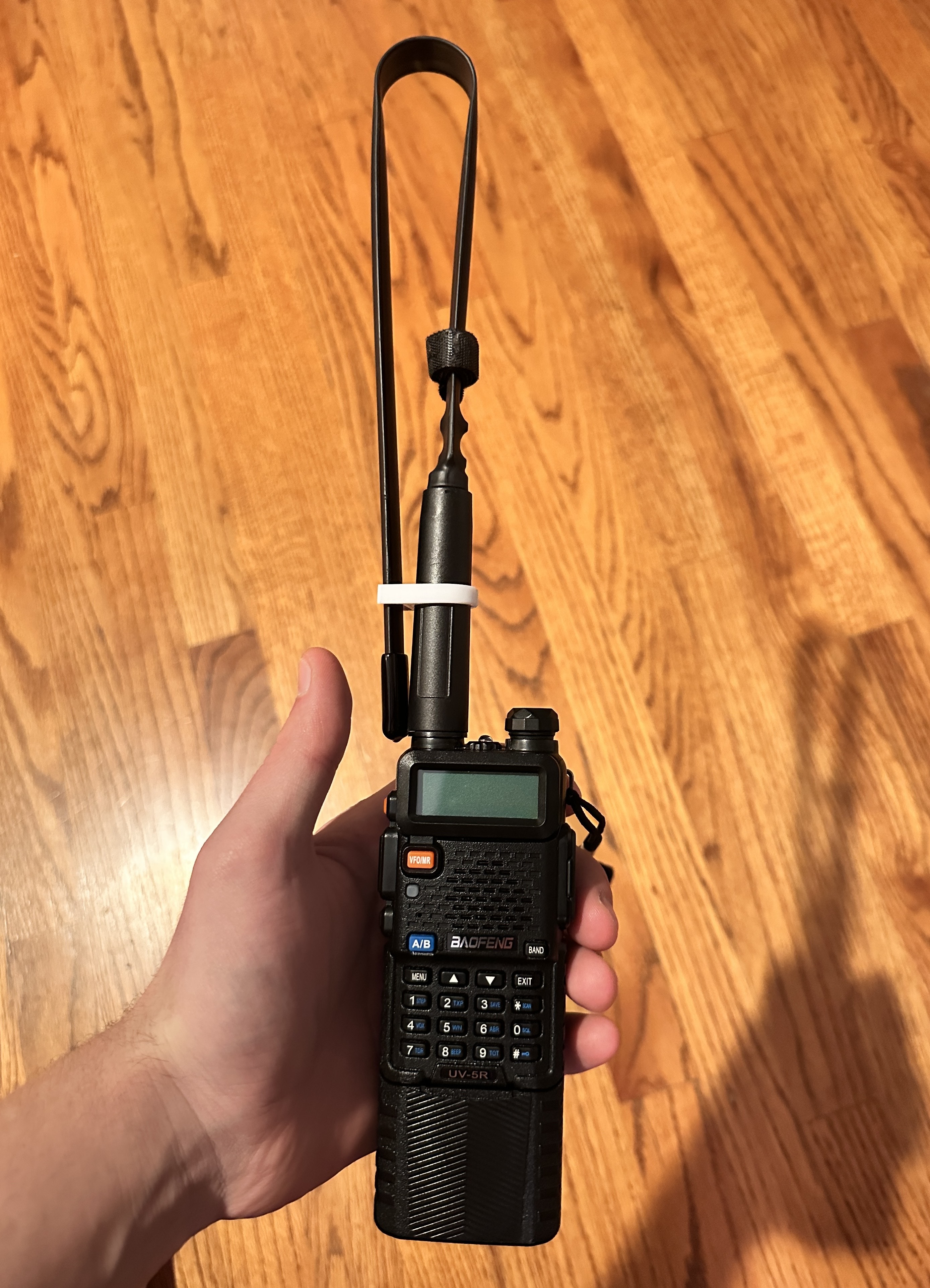 Radio Antenna Clip (for foldable antennas) (Baofeng UV-5R)