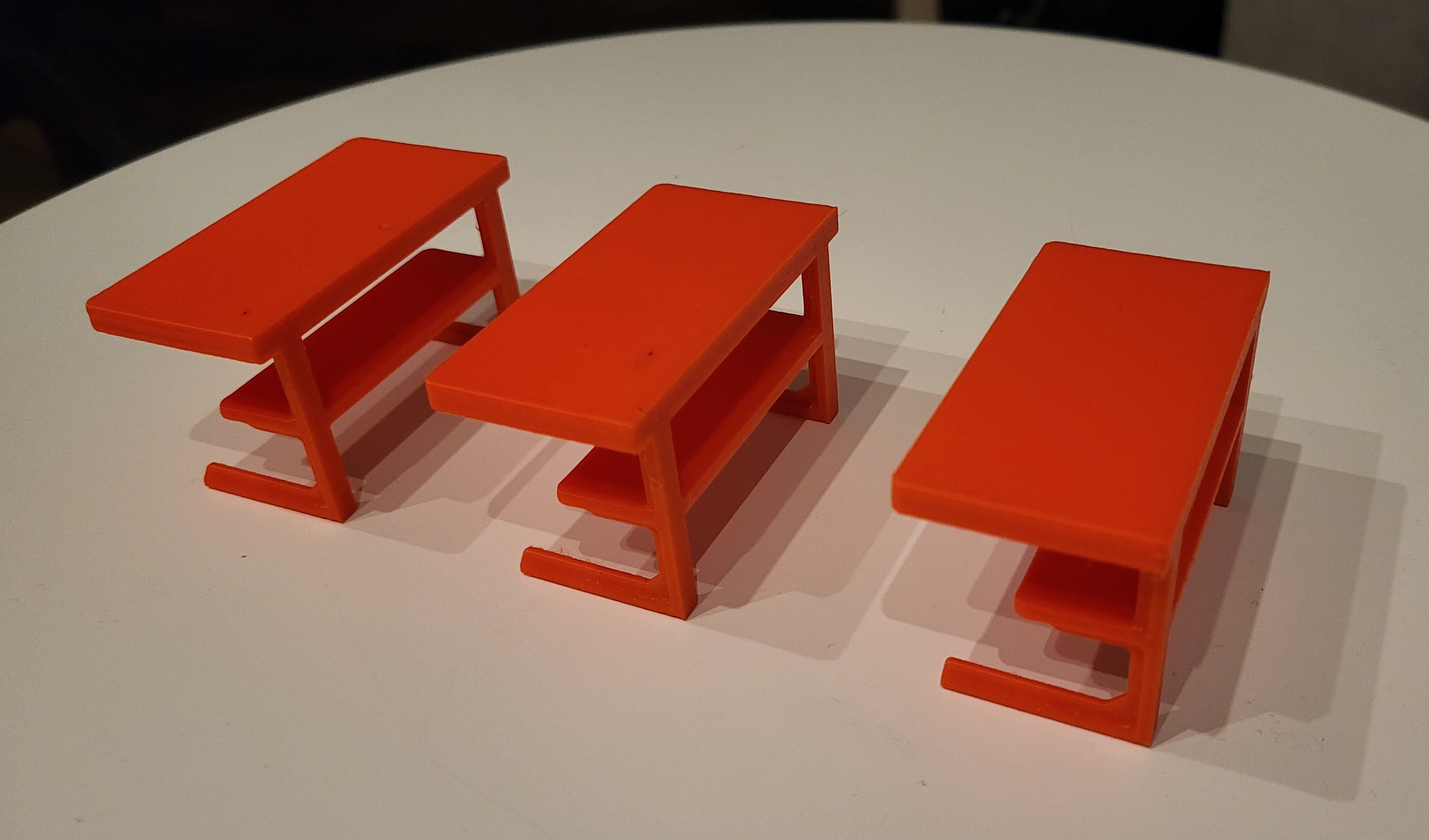 School Desk / Schultisch (Playmobil kompatibel)