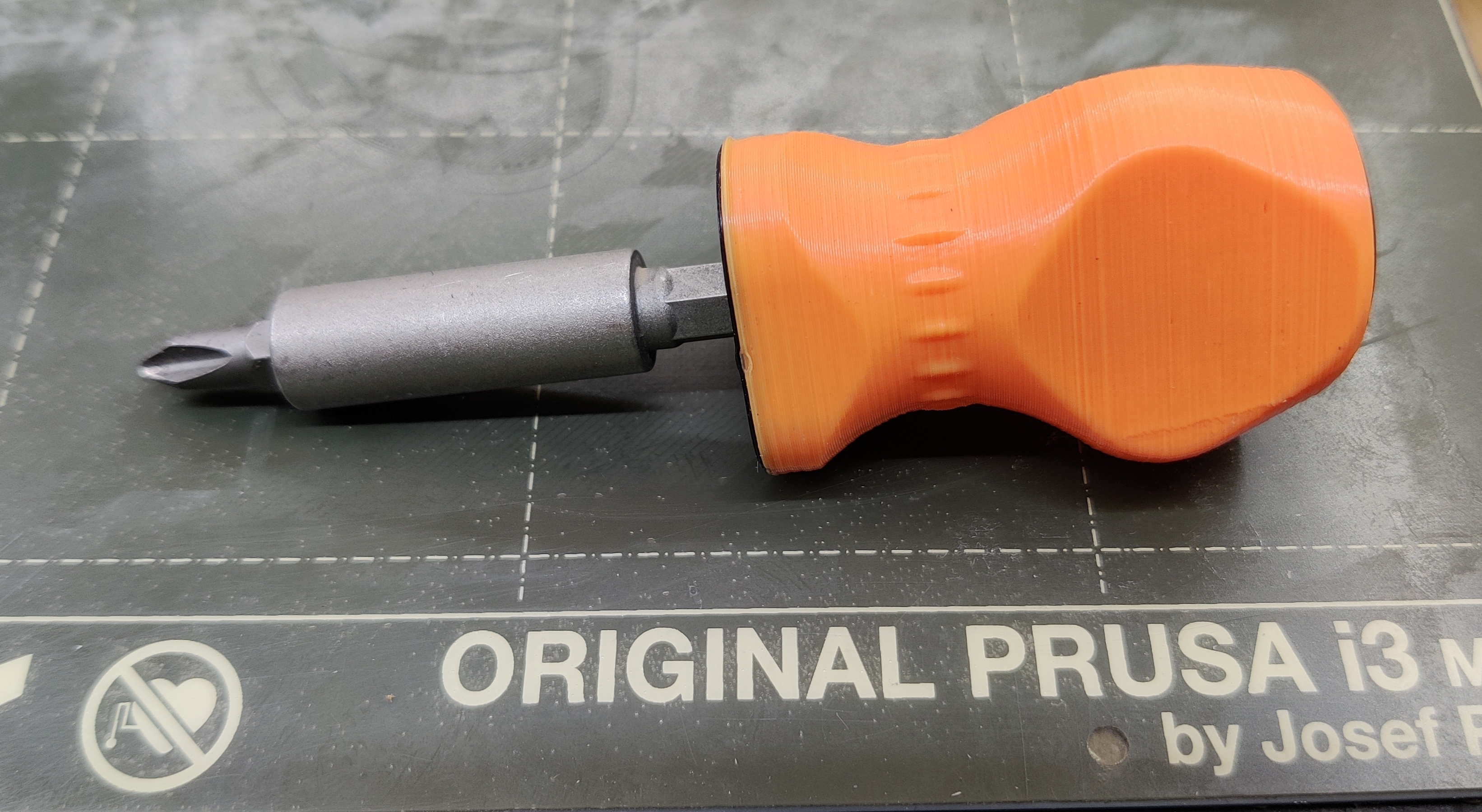 Stubby screwdriver