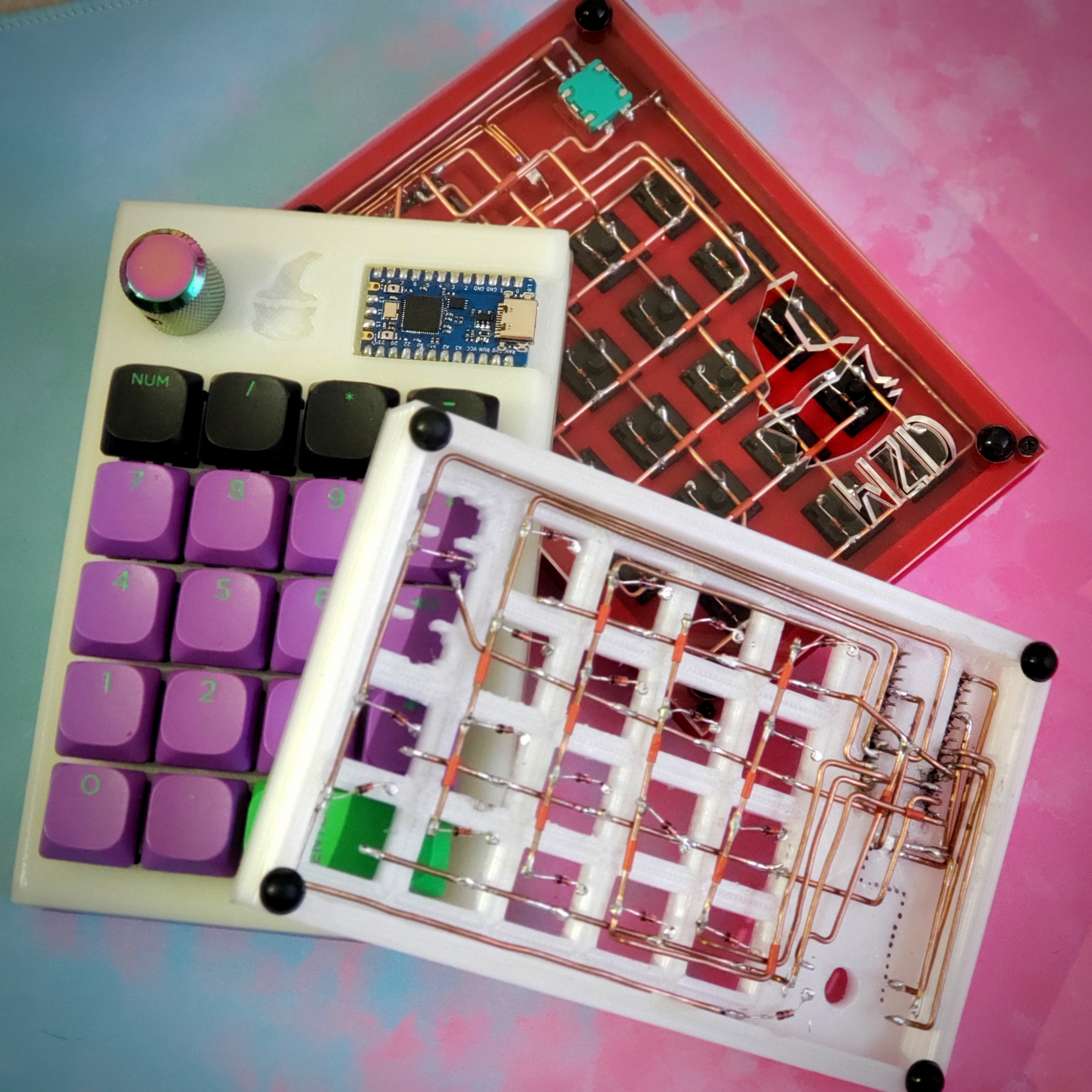 WIZRAD "torchnum" — Handwired Numpad / Macropad