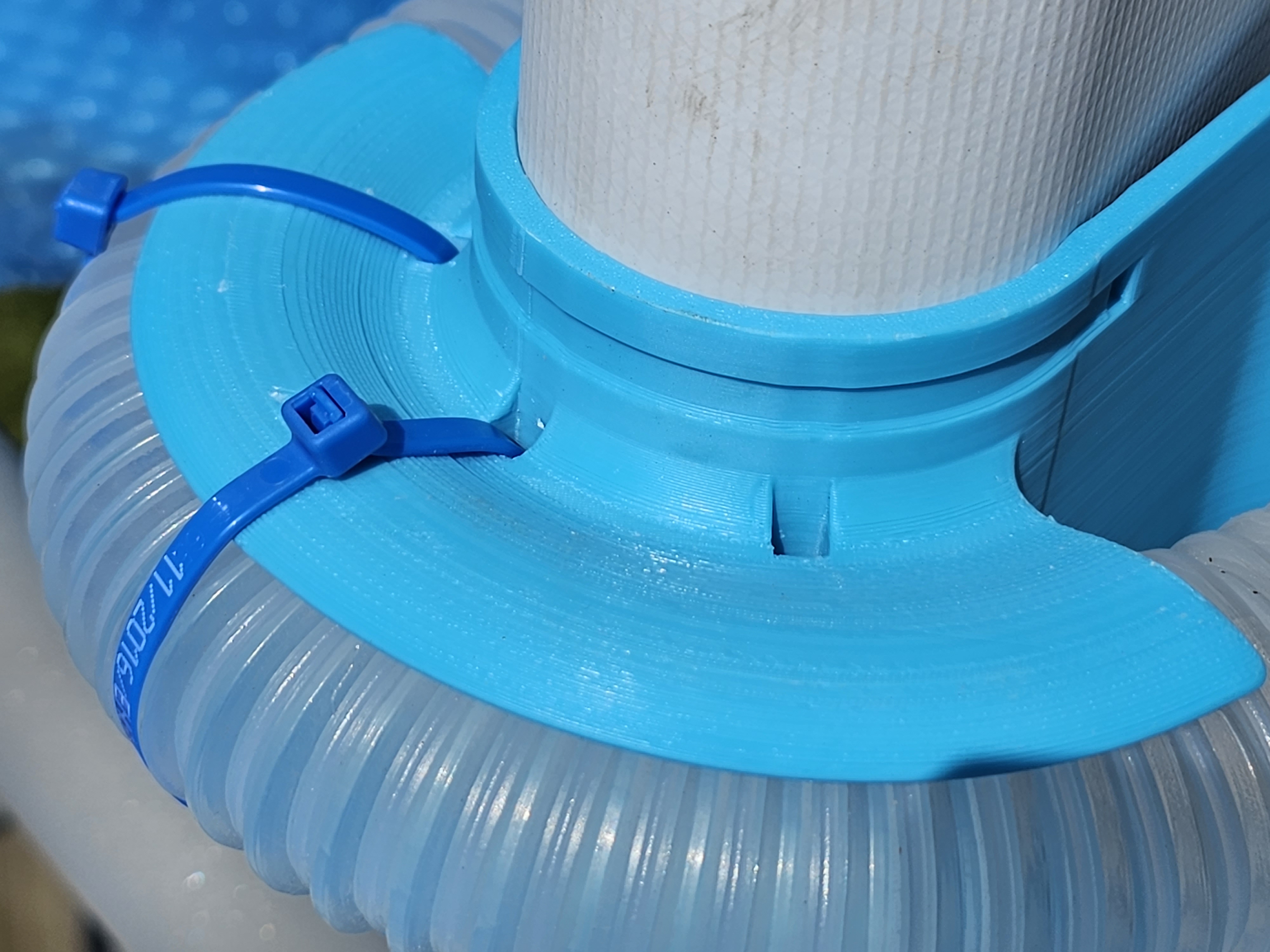 Pool hose holder by Matthias Download free STL model