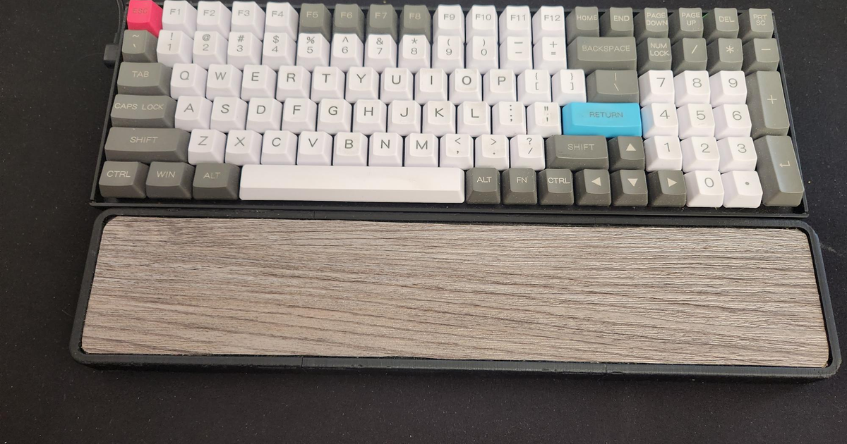 Keychron K4 Wrist Rest by NullPointer Download free STL model