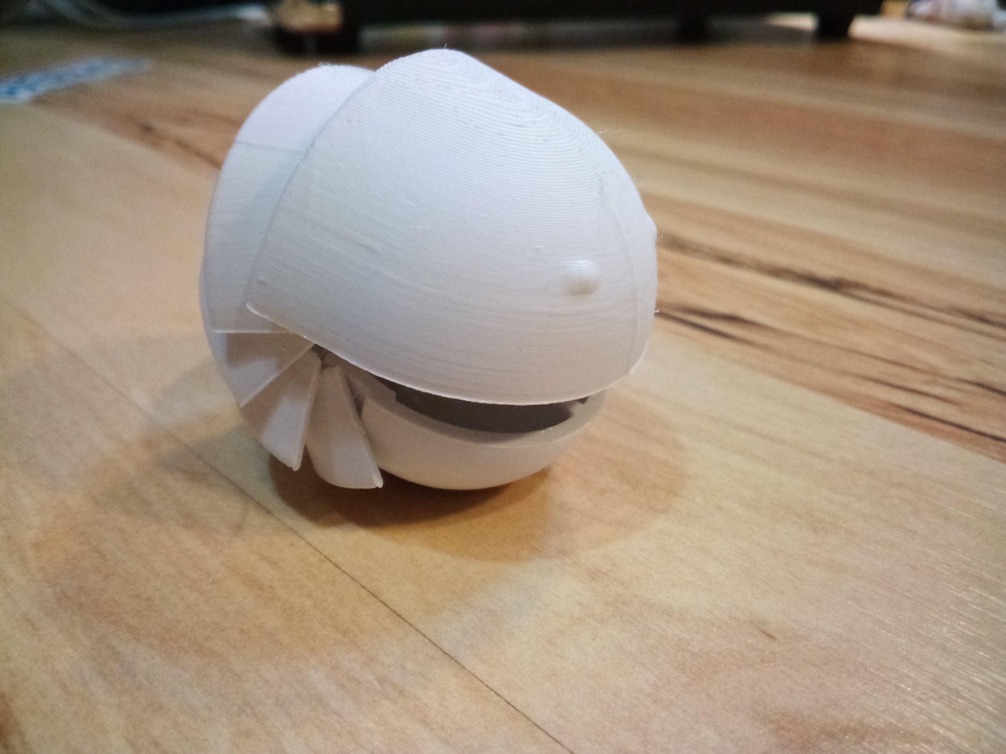 Articulated roly poly fidget