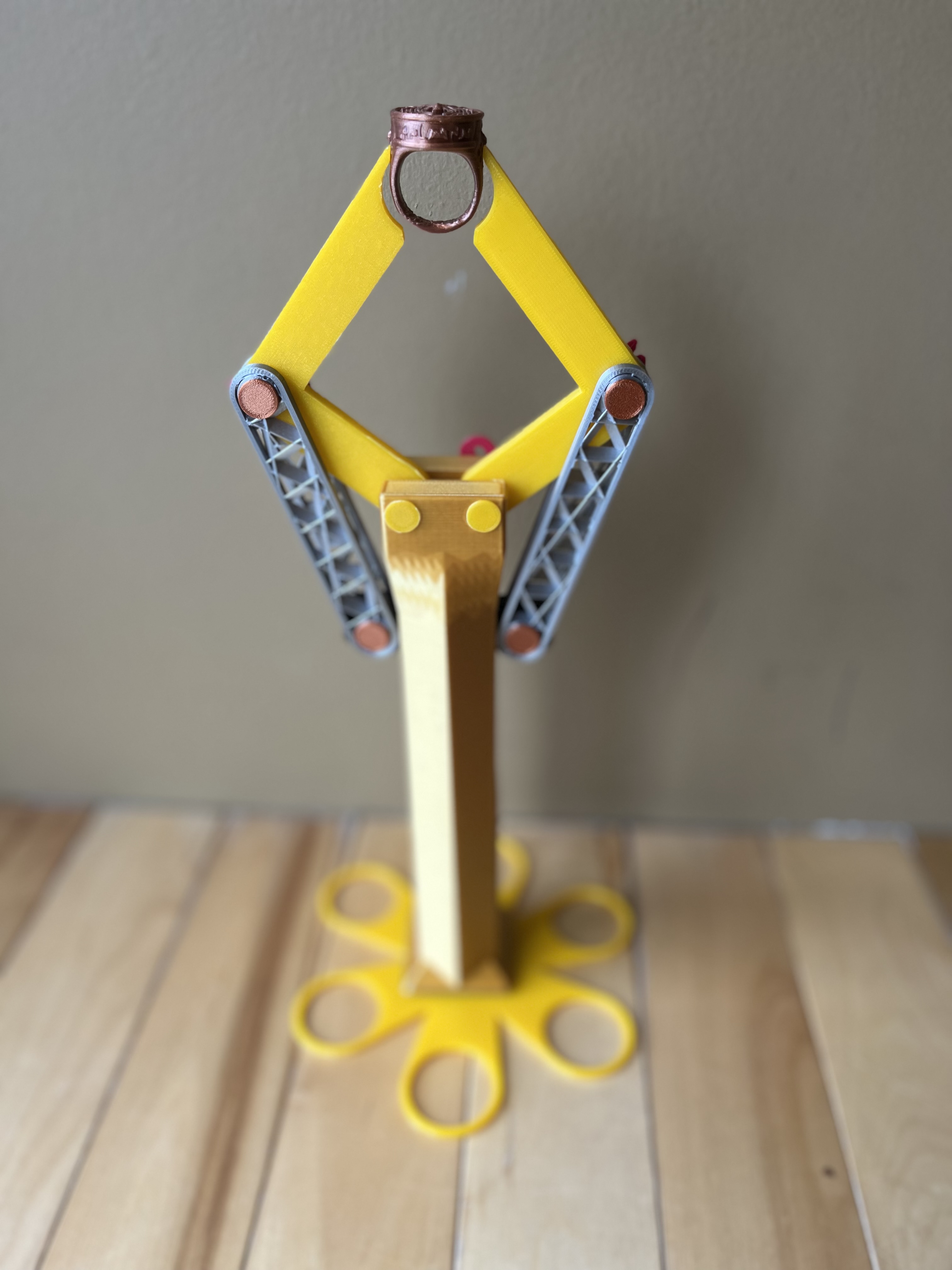 Engineers Dream Ring Holder with Mechanical Drive Claw by k.makesstuff