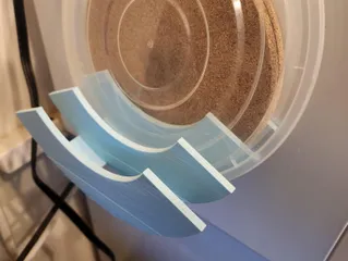 Circular lid holder