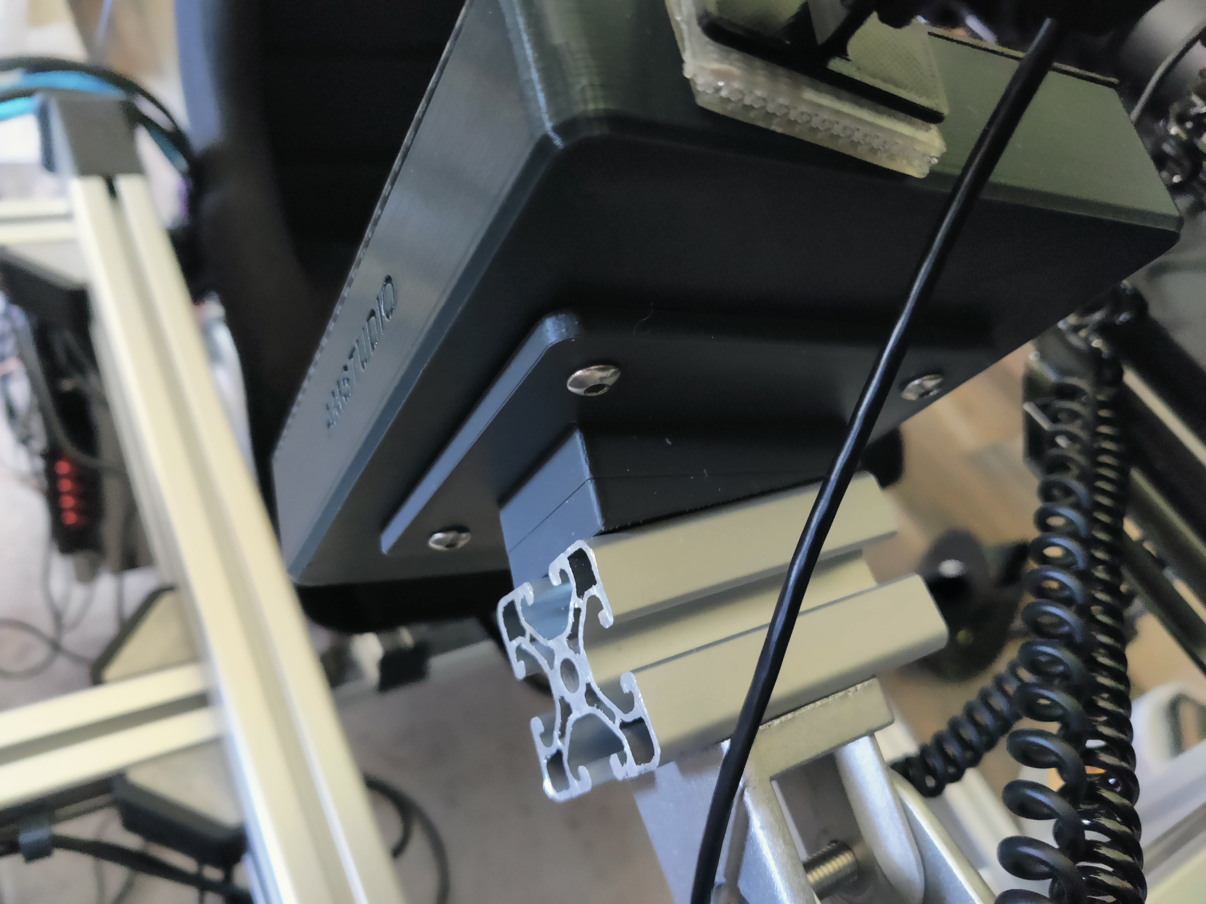 4040 Mount for the AMSTUDIO Button Box with Stream Deck