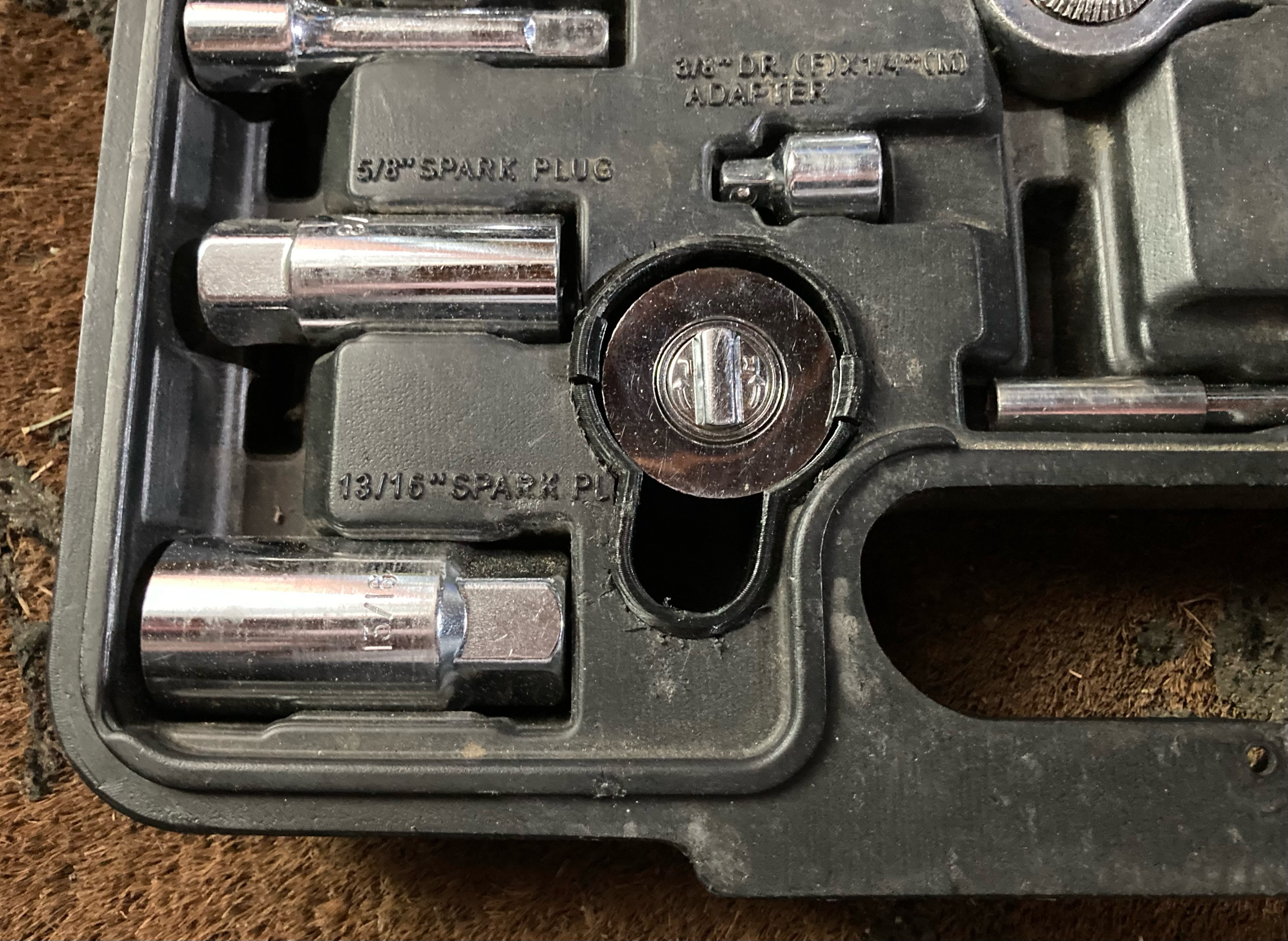 Thumbwheel Ratchet Socket Driver Tool Case insert