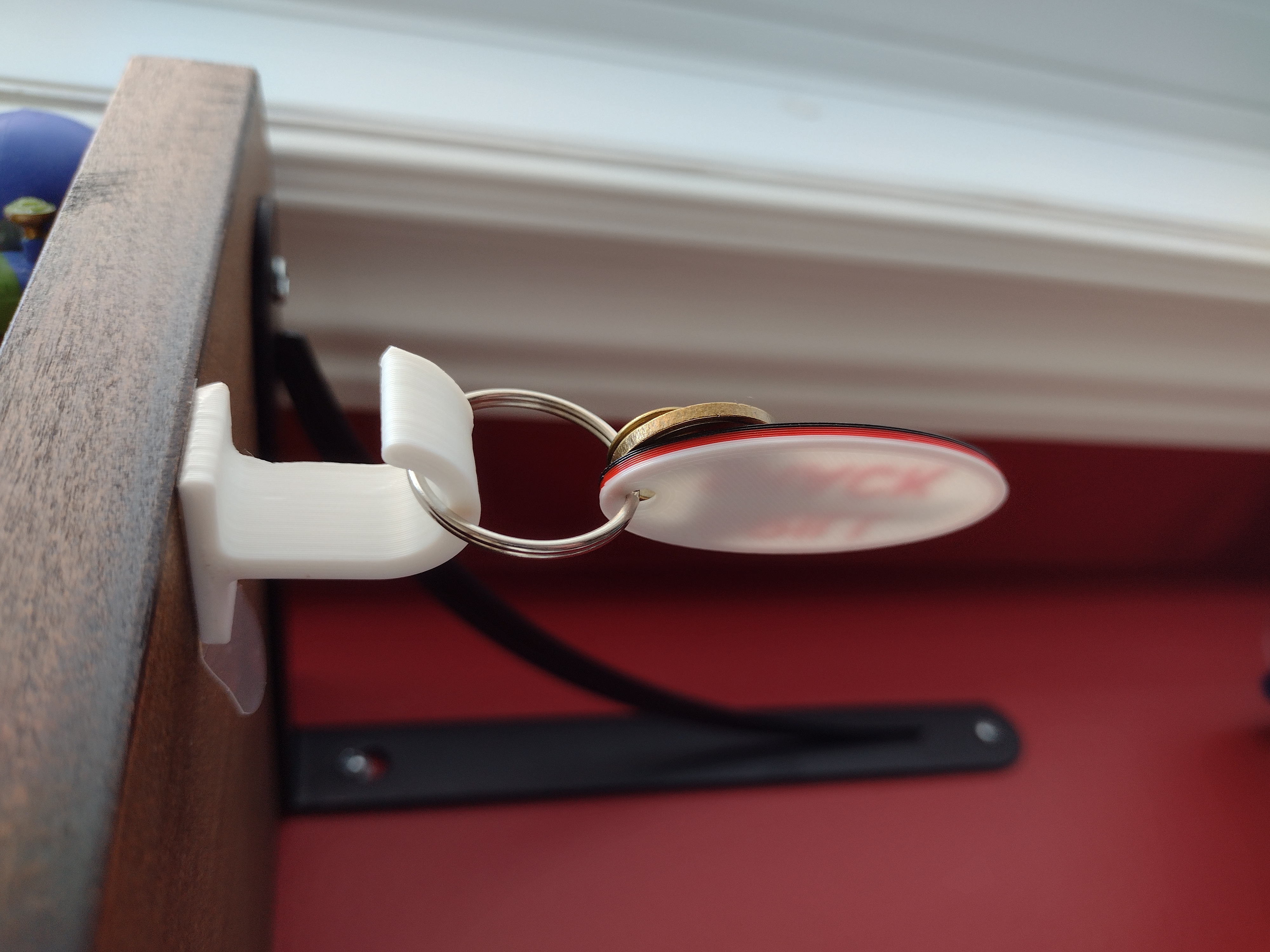 J-Hook (Undermount)